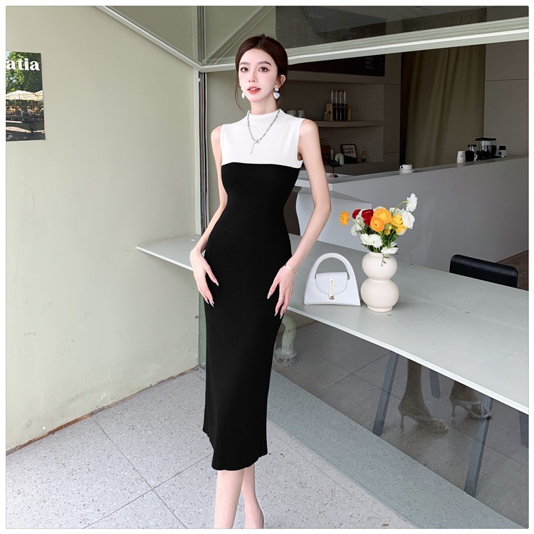 涼感針織 撞色修身洋裝(藍/白)