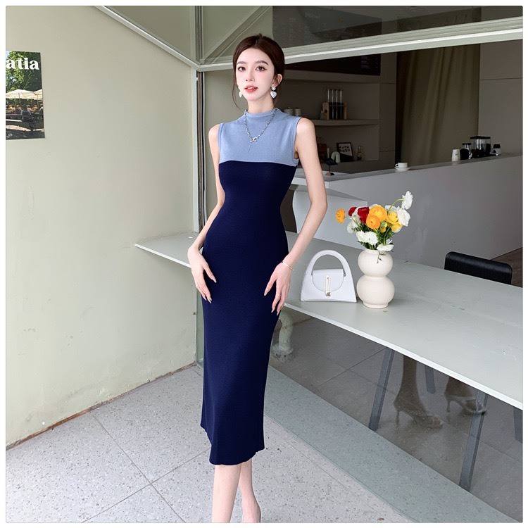 涼感針織 撞色修身洋裝(藍/白)