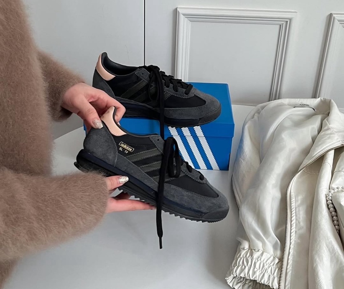 adidas SL 72 RS 黑色復古休閒鞋