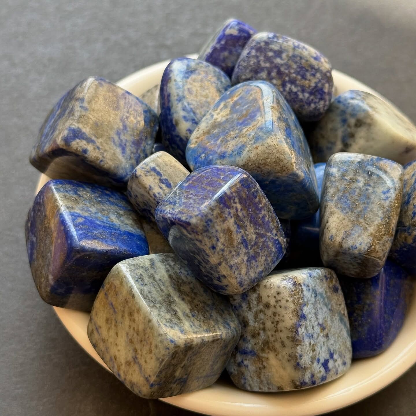 [原石] 青金石 水晶滾石