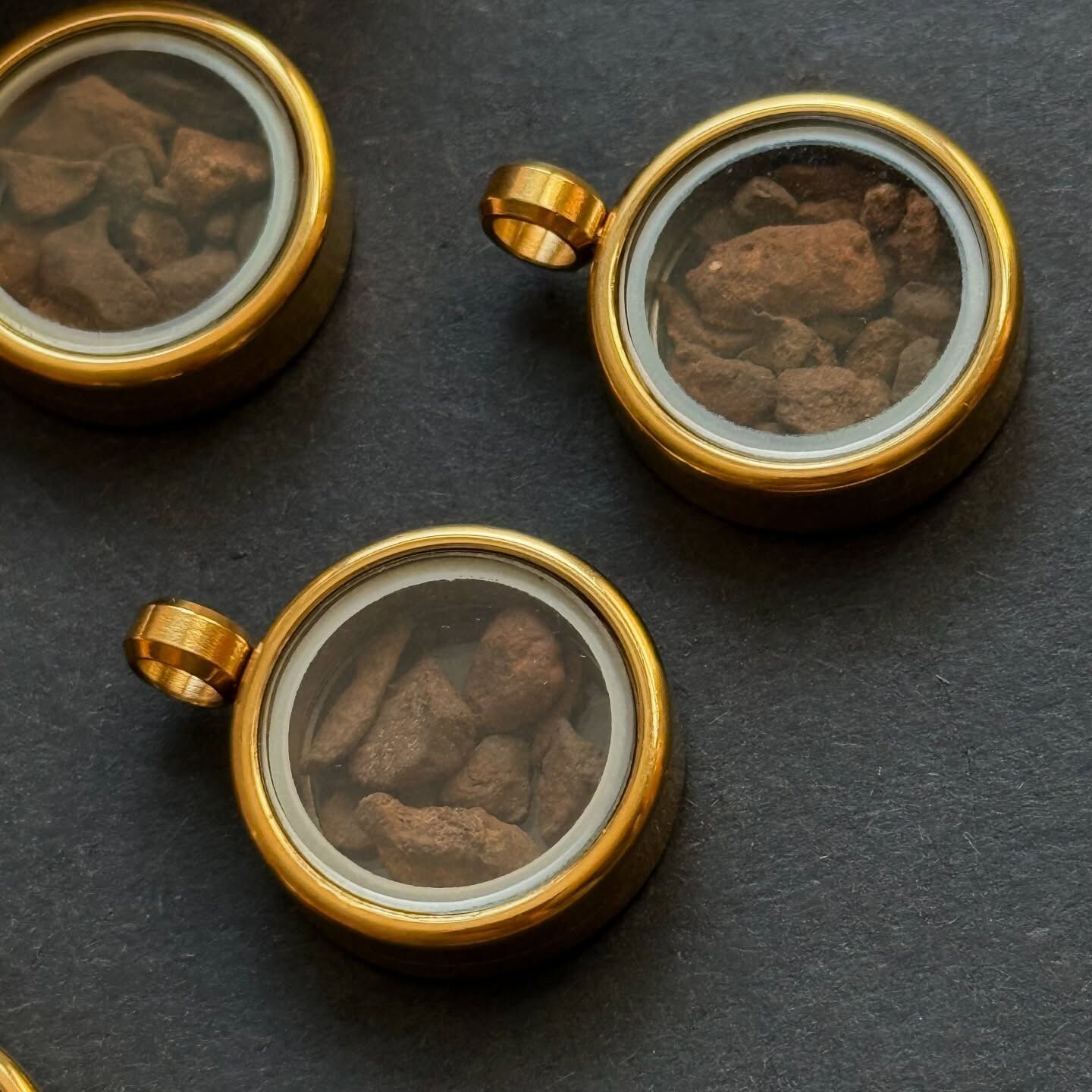 [原石] 埃及卡米爾鎳鐵隕石 項鍊吊墜