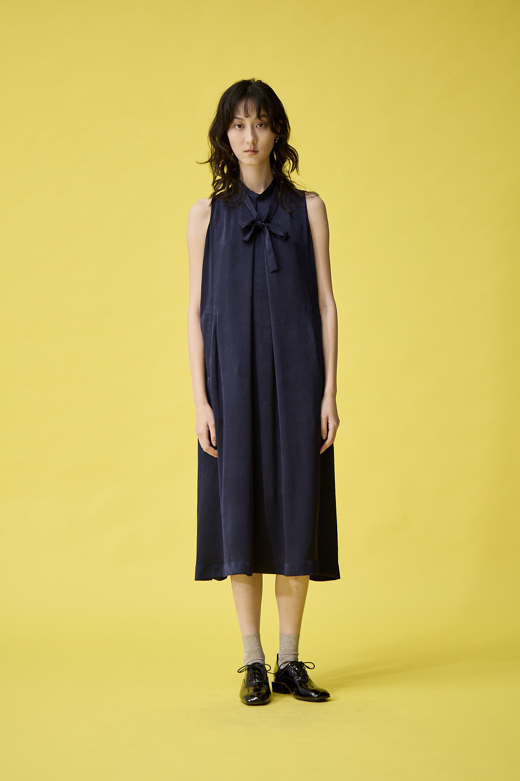 立領綁帶洋裝