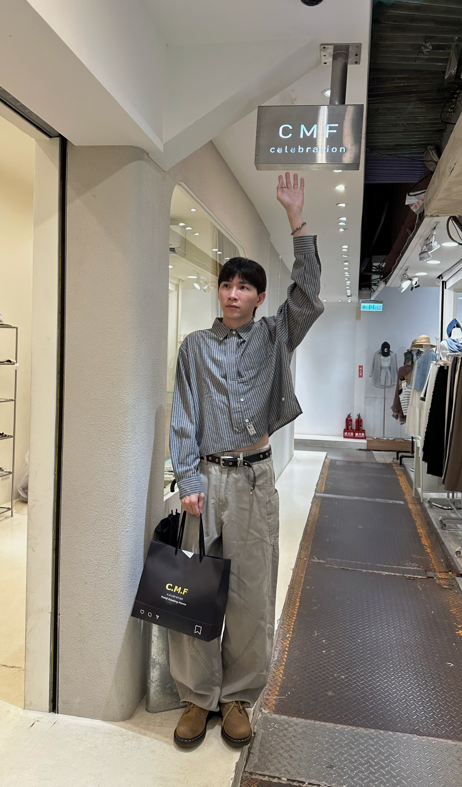 直紋短版麻料襯衫🖤