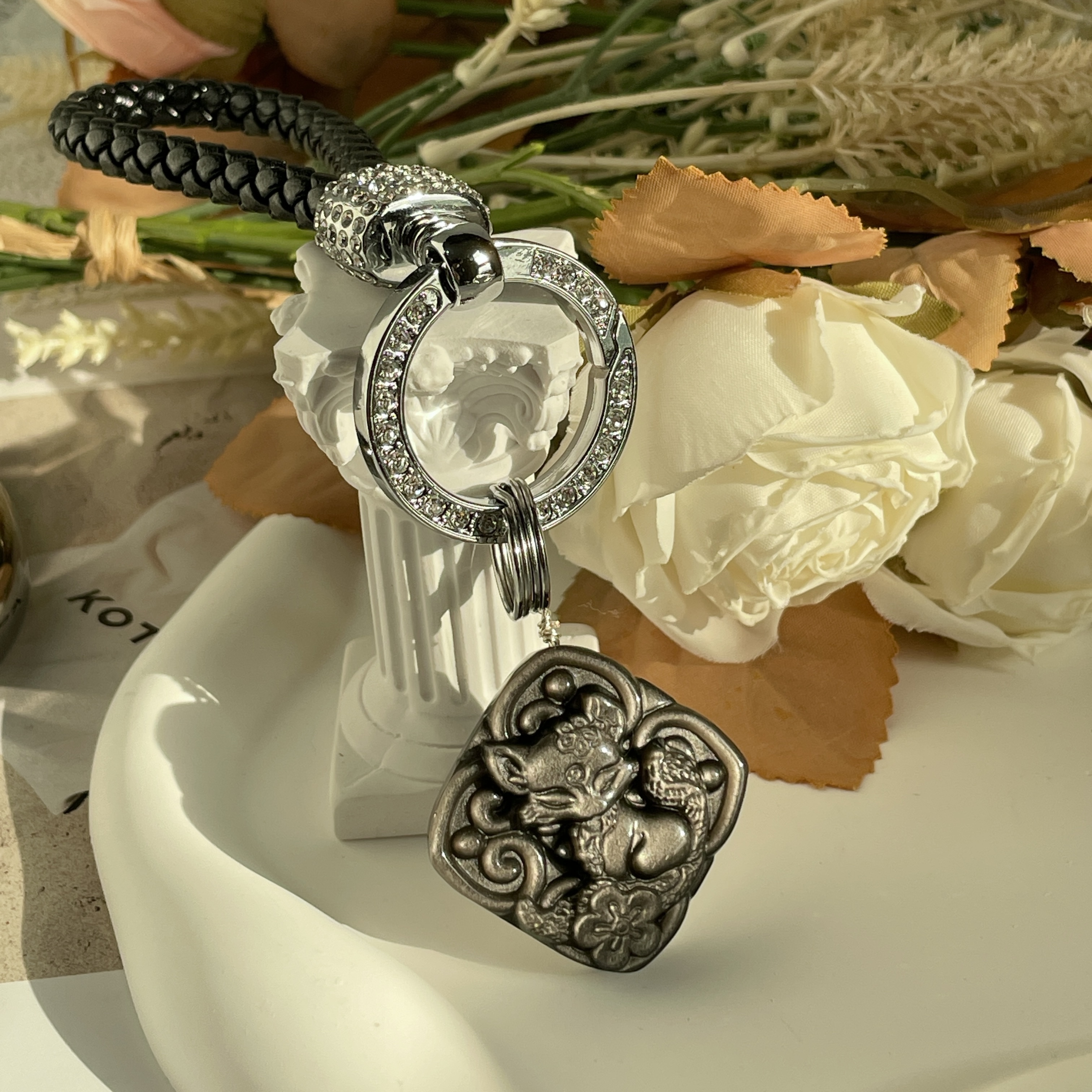 銀曜石九尾狐掛件