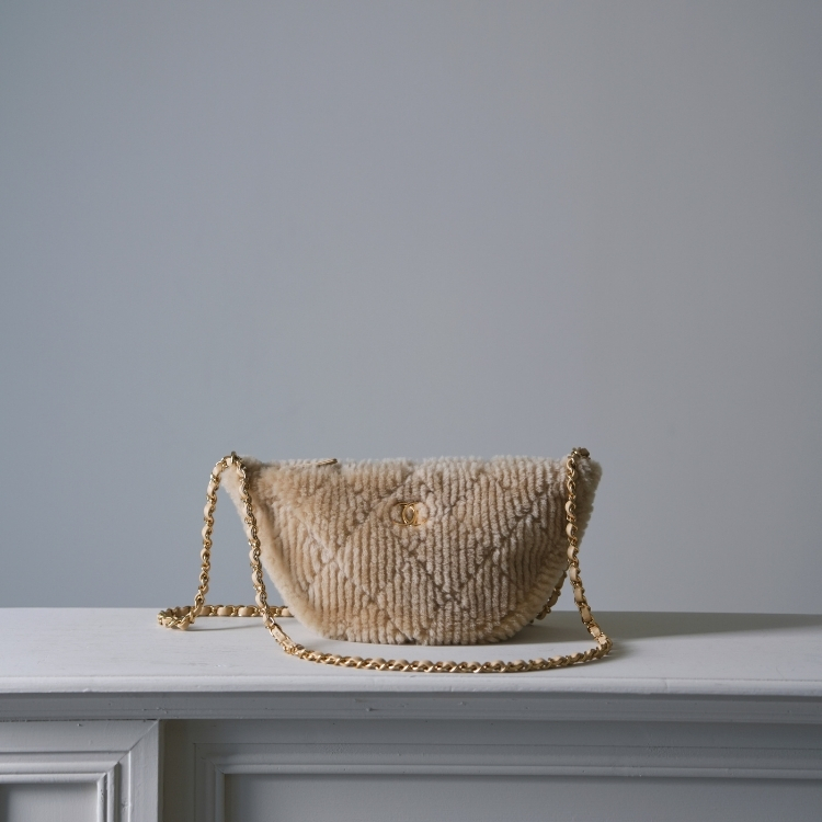 Chanel 24N 毛絨鍊條包