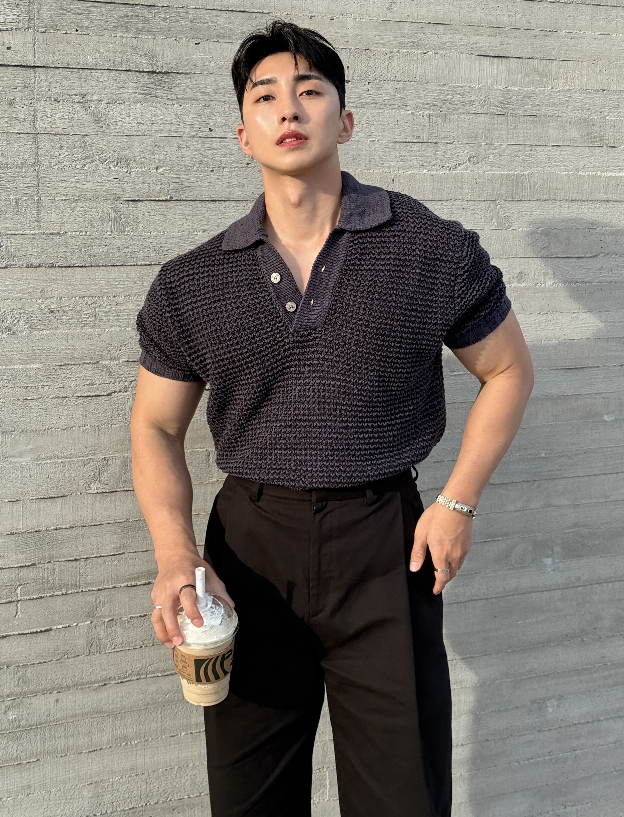 肌肉貼合貝殼領針織短袖上衣