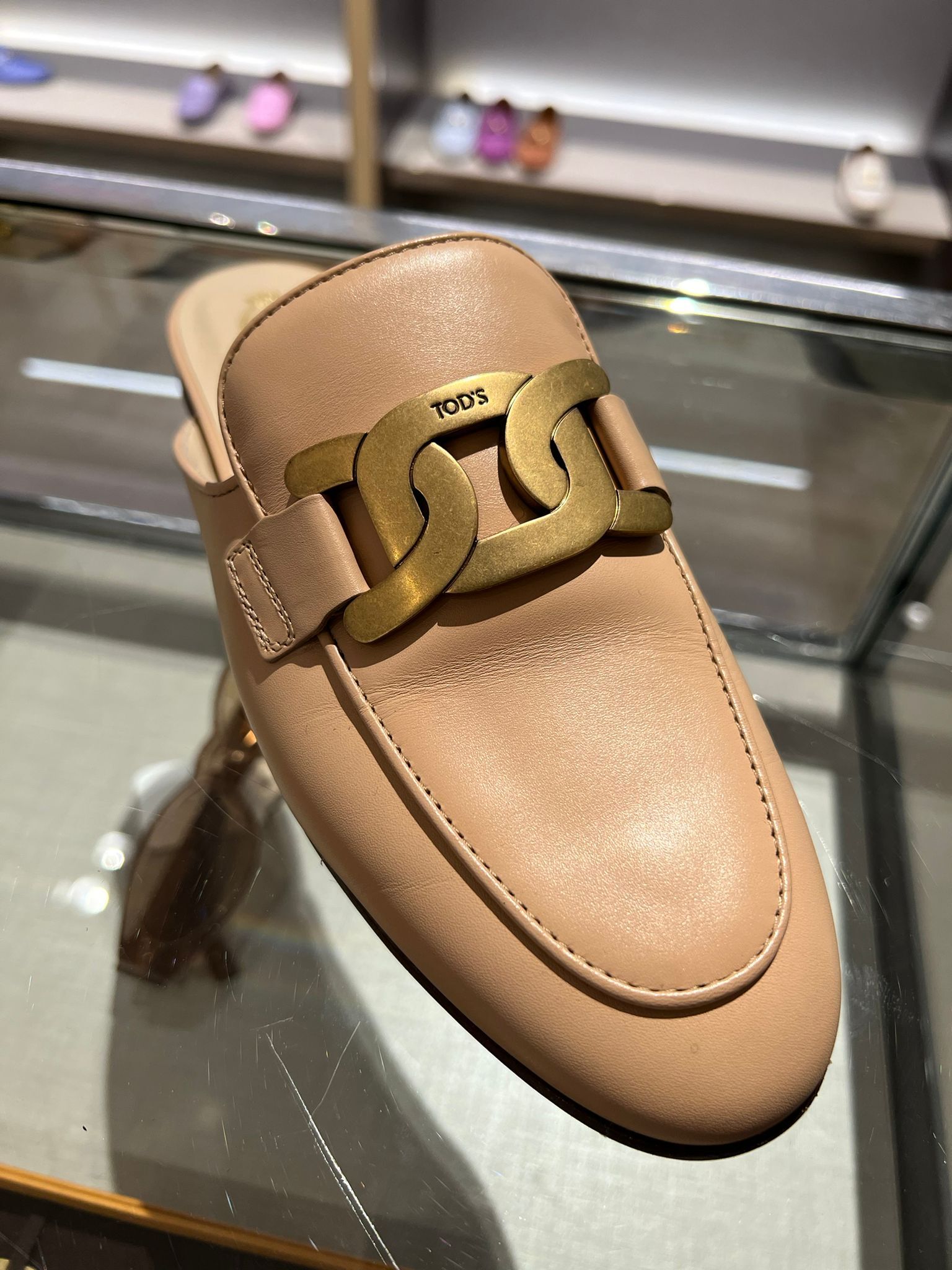 【直播】TODS LL0528584 皮革裸跟鞋 (奶茶色)