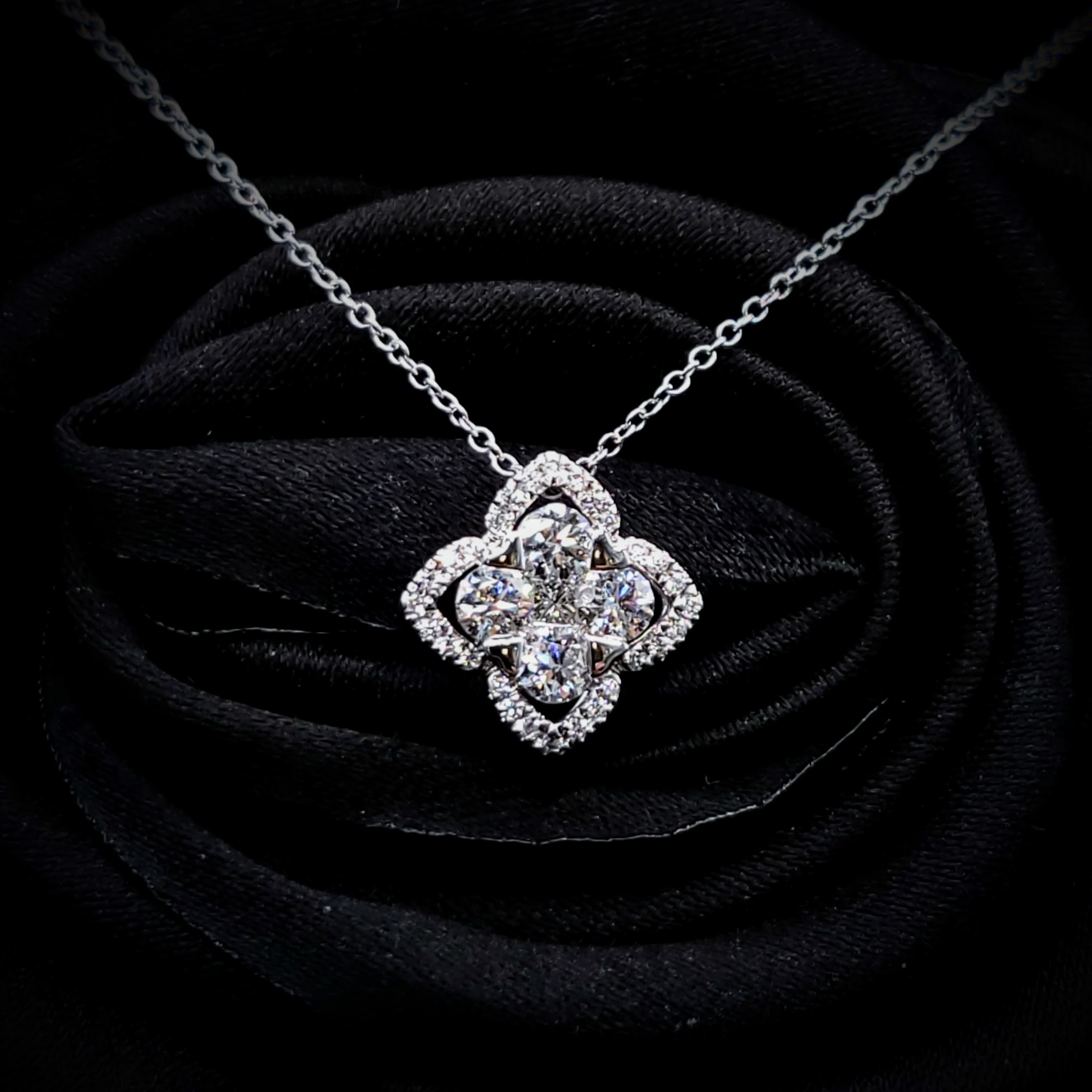 18K White Gold 0.44ct Diamond Pendant