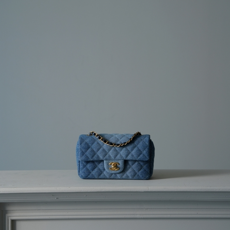 Chanel 淺牛仔CF20