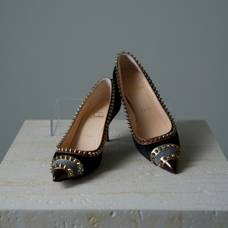 Christian Louboutin 尖頭鉚釘高跟鞋 37號