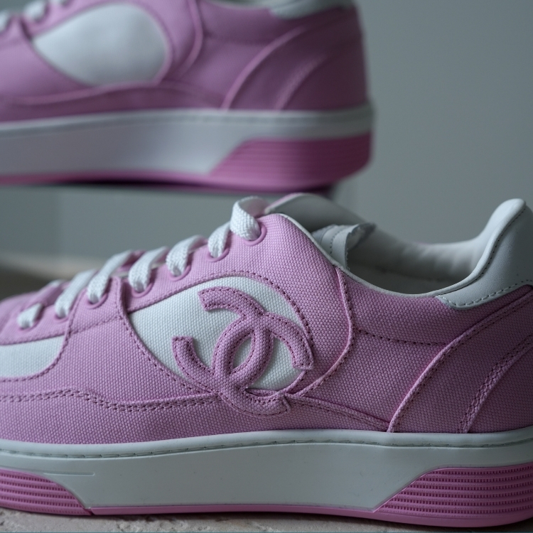 Chanel 白粉色板鞋 40號