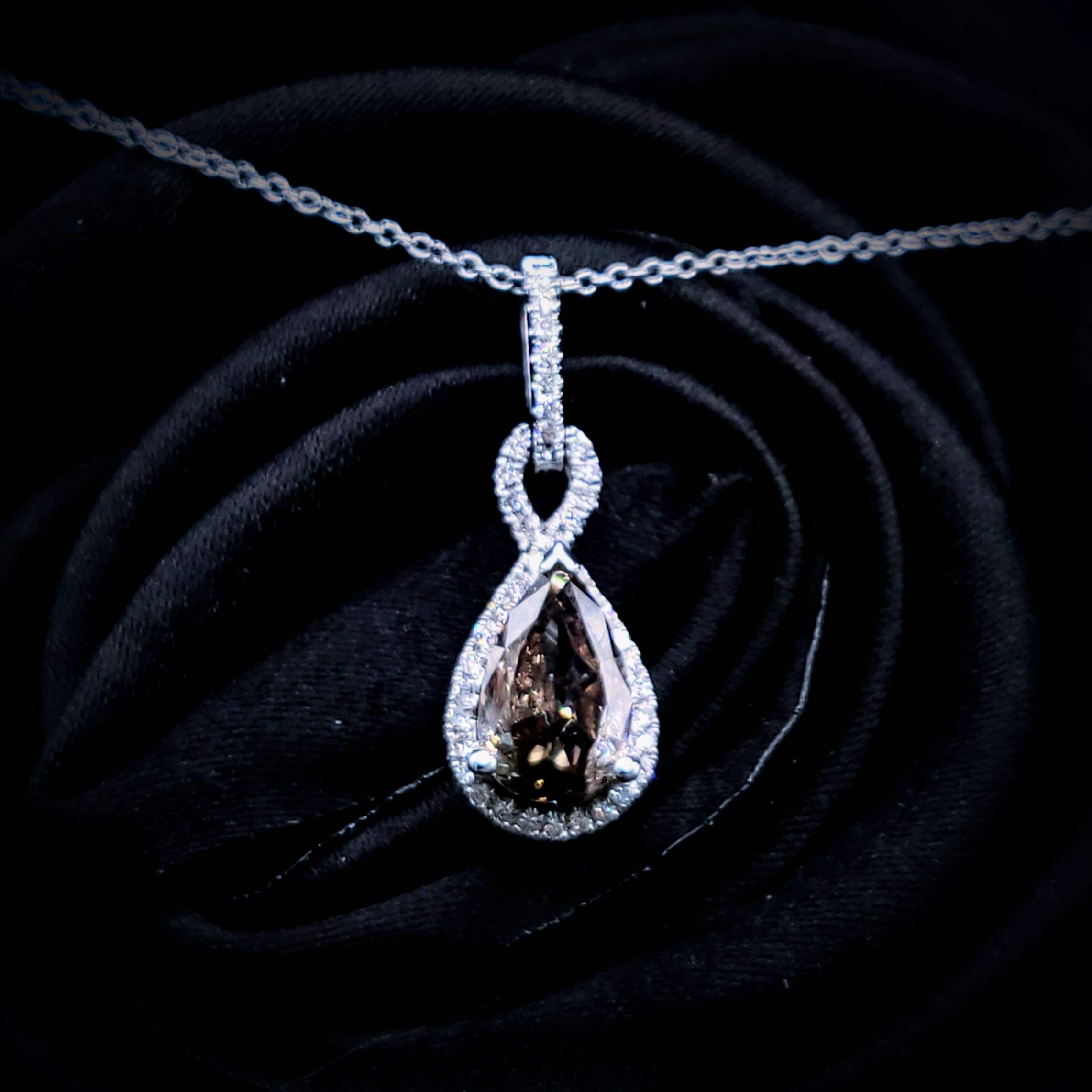 18K White Gold 1.30ct Diamond Pendant