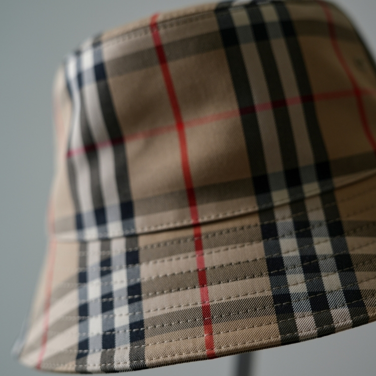 Burberry 經典格紋漁夫帽 M