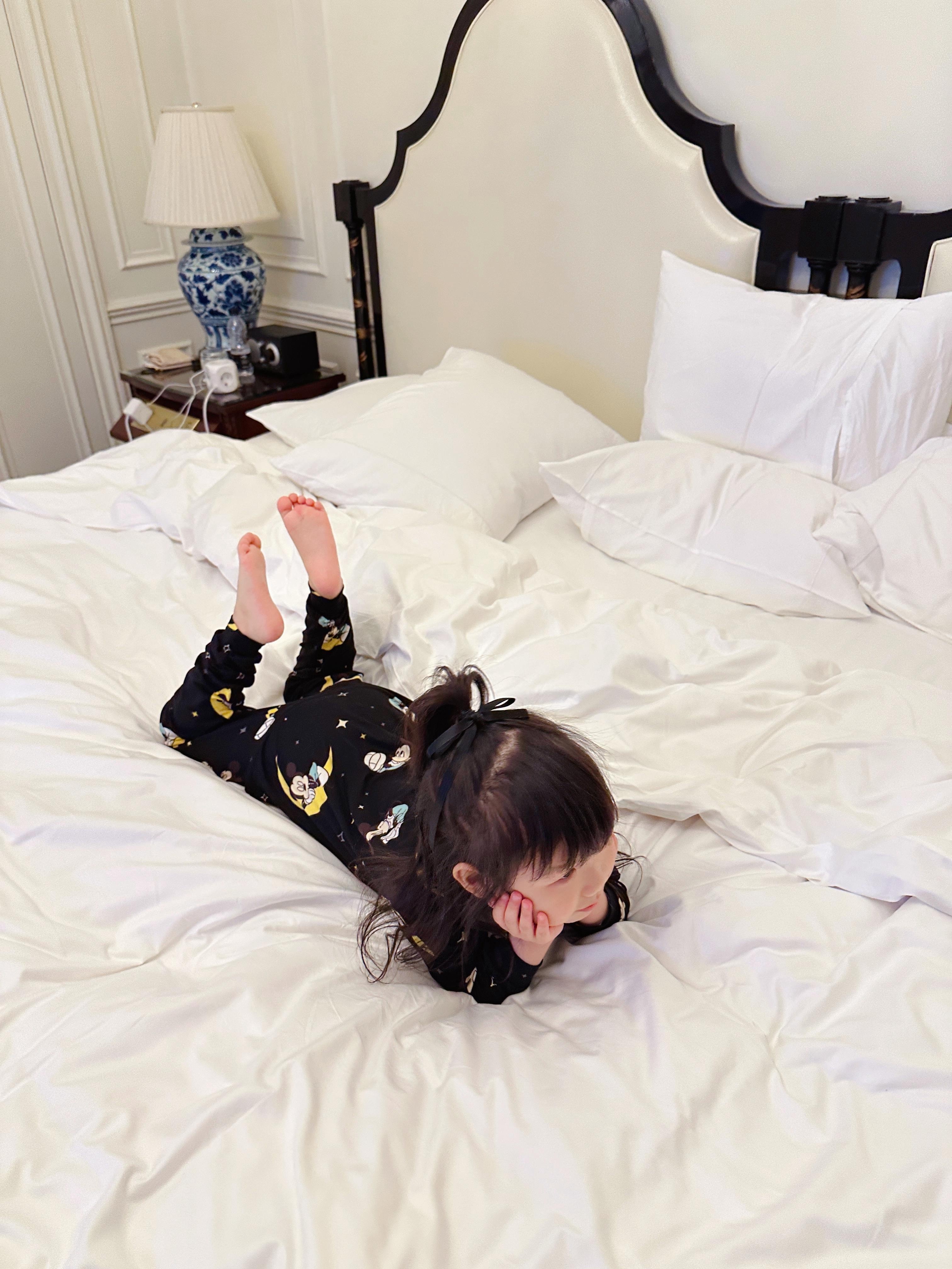 PJ008 迪士尼米奇月亮星空長袖睡衣(小童）-3色