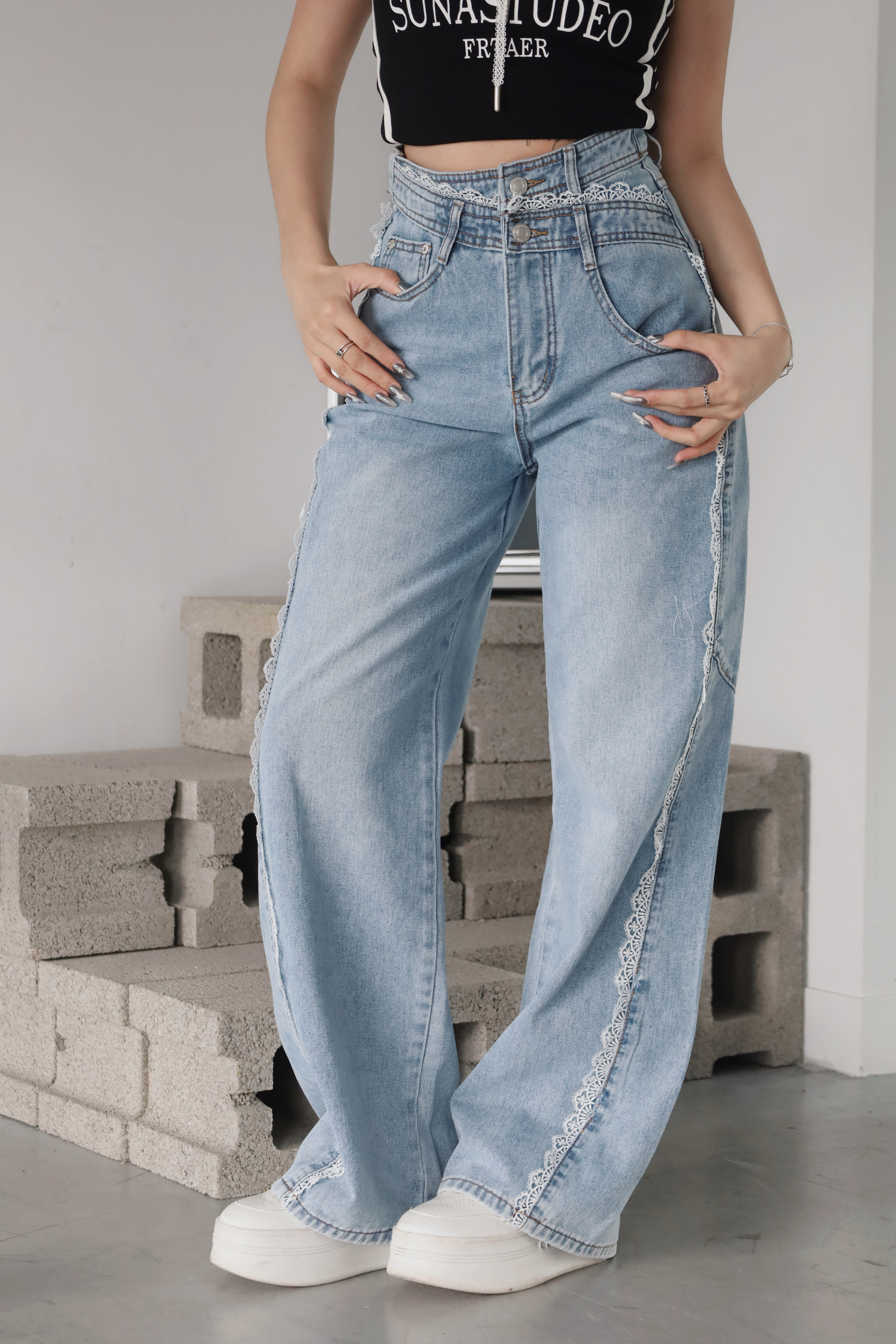 斜褲頭蕾絲牛仔直筒褲