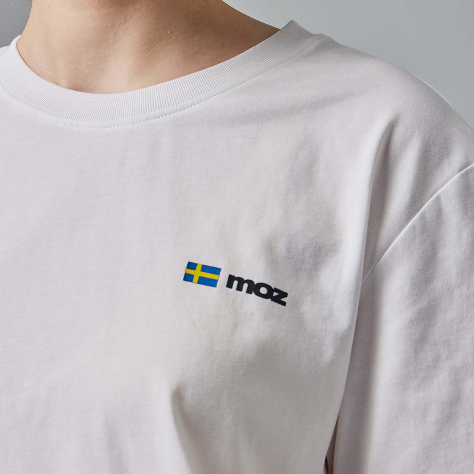 moz瑞典 駝鹿 北歐靜謐 舒適柔棉 100%純棉短T-經典白(亞洲版)女款