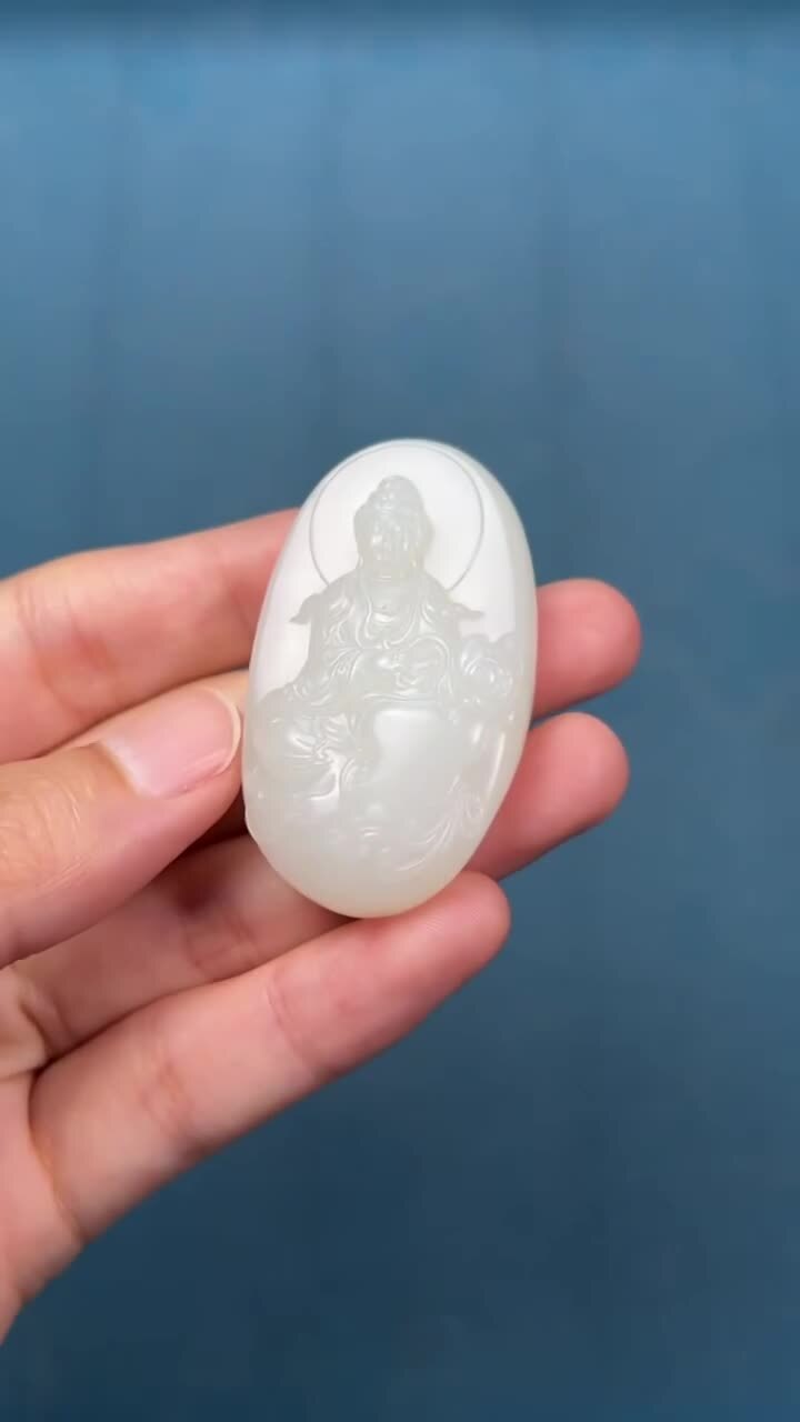 和田玉籽料持蓮觀音,天然和田玉軟玉