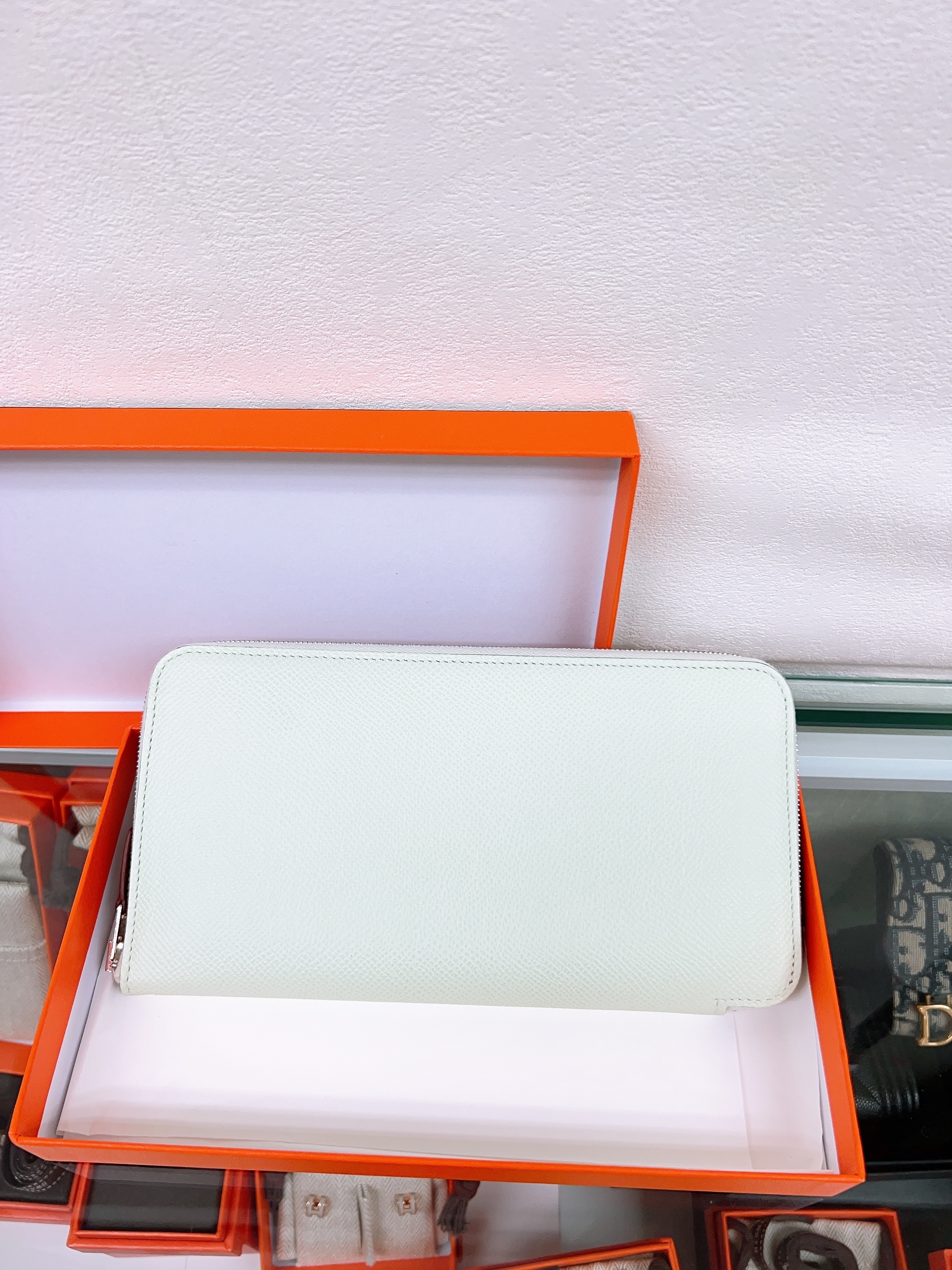 *Unused* Hermes silk’in classique long wallet (very fizz/ stamp U)