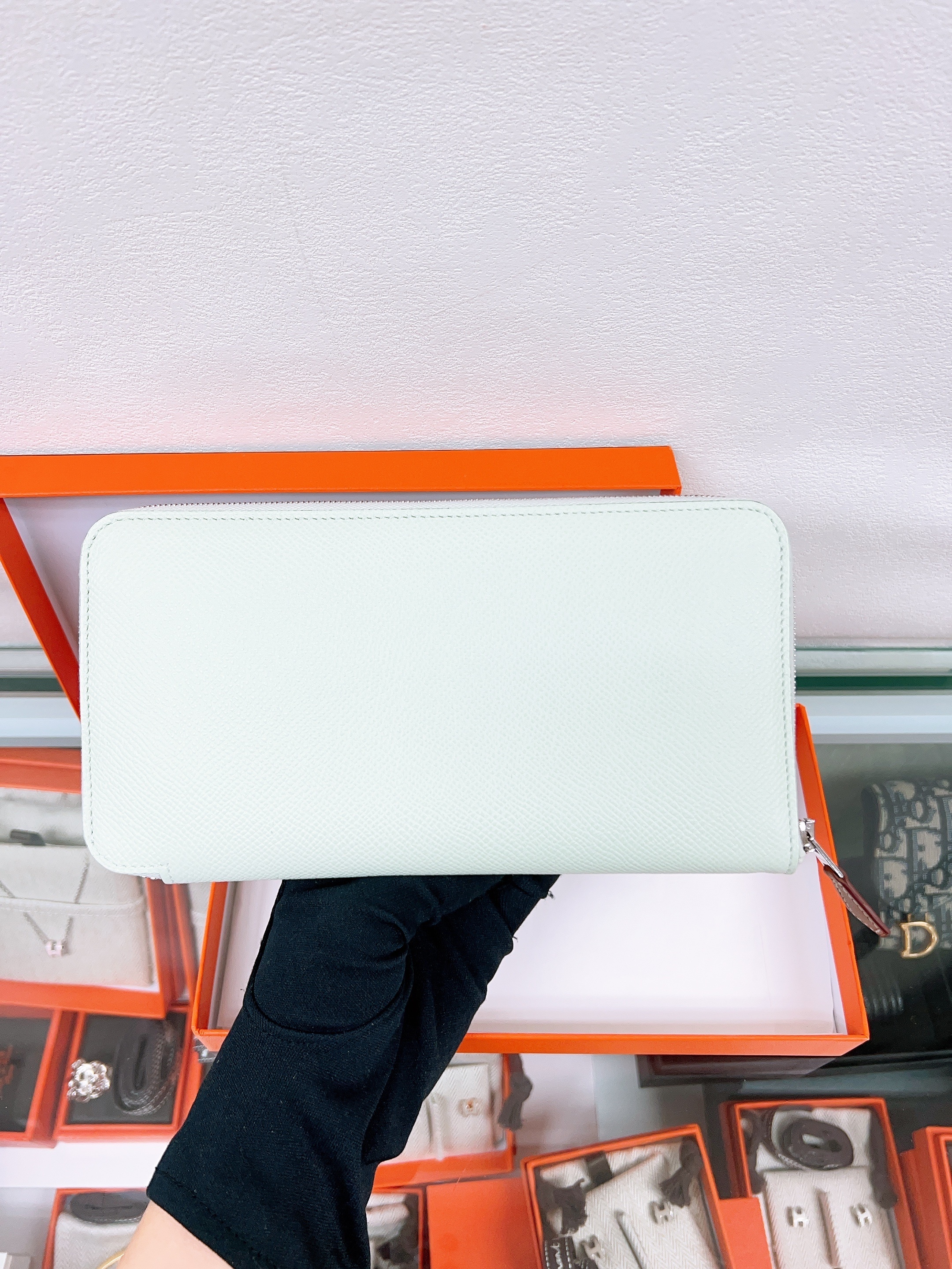 *Unused* Hermes silk’in classique long wallet (very fizz/ stamp U)