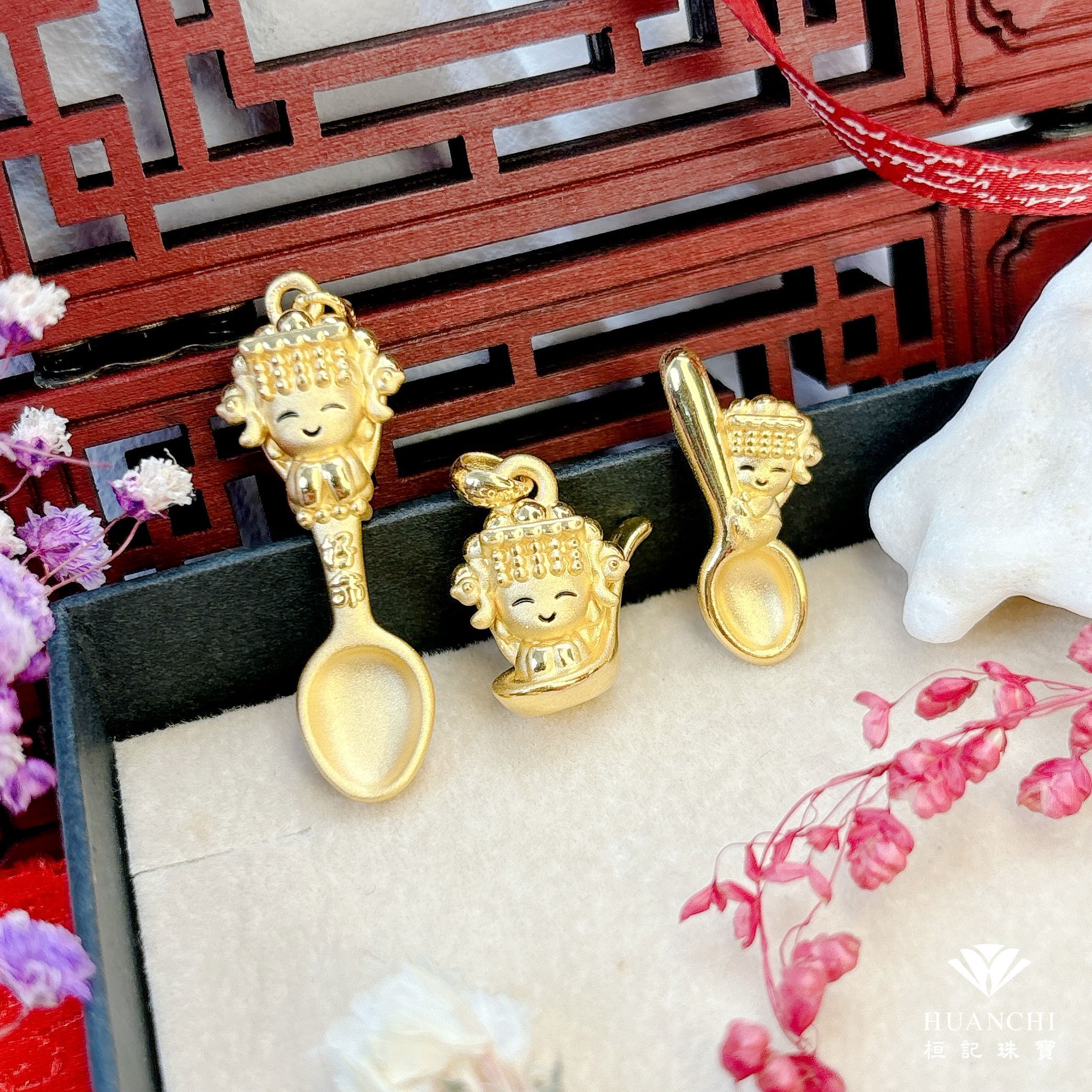 白沙屯媽祖 金湯匙媽祖/好命湯匙媽祖/金湯匙抱抱媽祖  黃金墜子