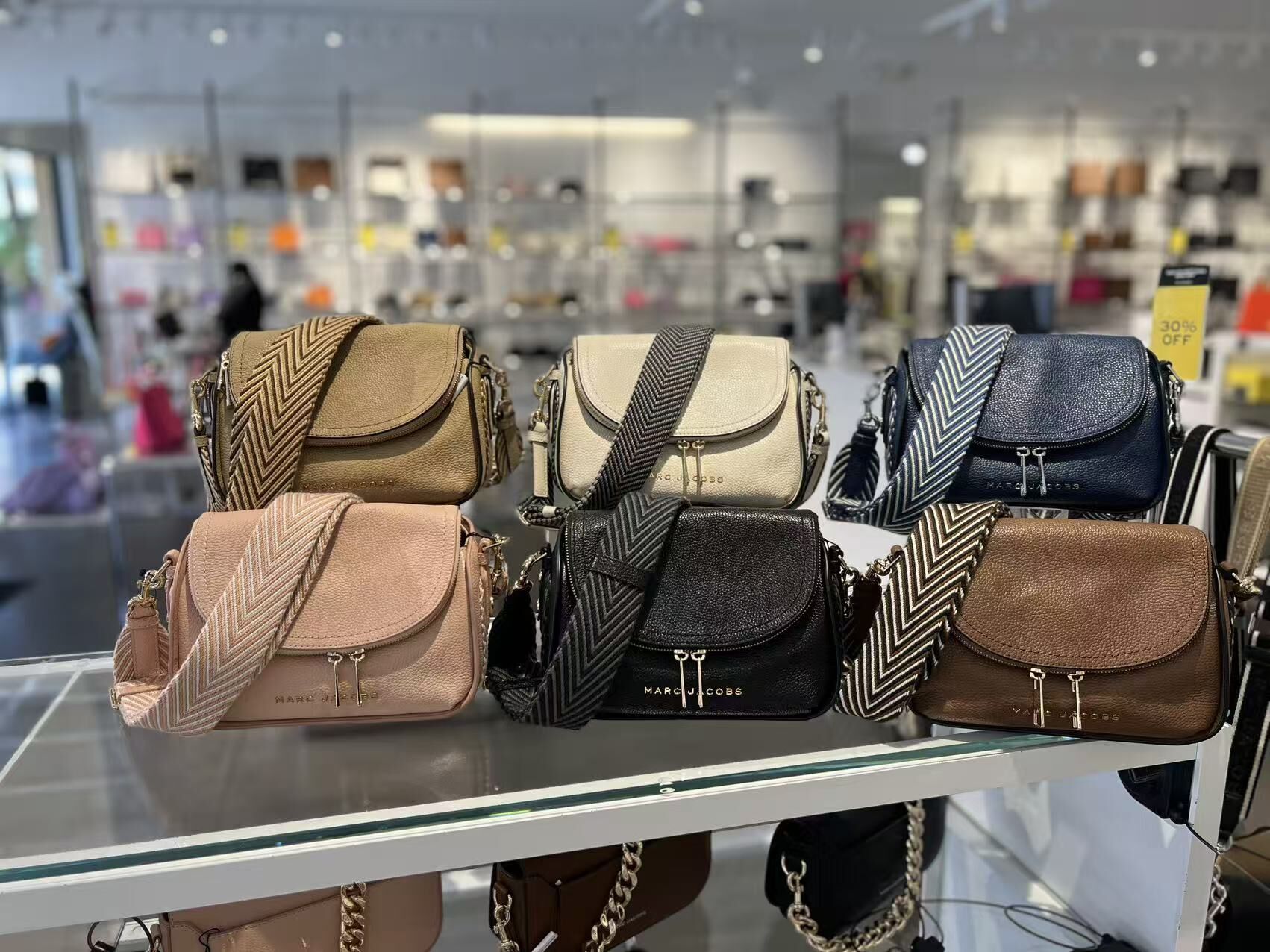 【預訂】Marc Jacobs G052705 粗帶斜咩袋