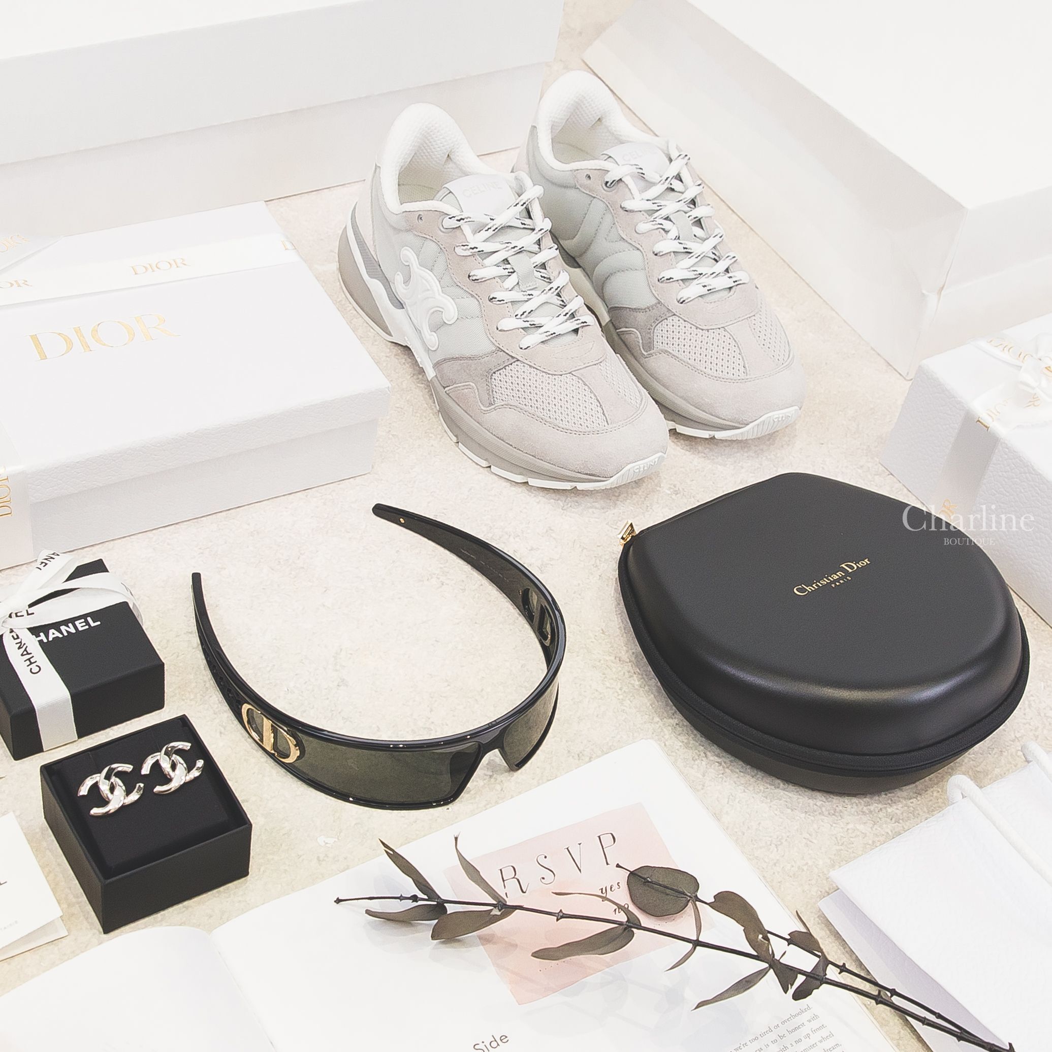 Dior VeryDior M1U 黑色灰色鏡片側邊金色CD藤格紋髮箍太陽眼鏡,Celine Runner CR-04 Sneaker 灰色側邊白色凱旋門運動鞋,Chanel 銀色金屬螺旋CC耳環-Charline Boutique 精品代購
