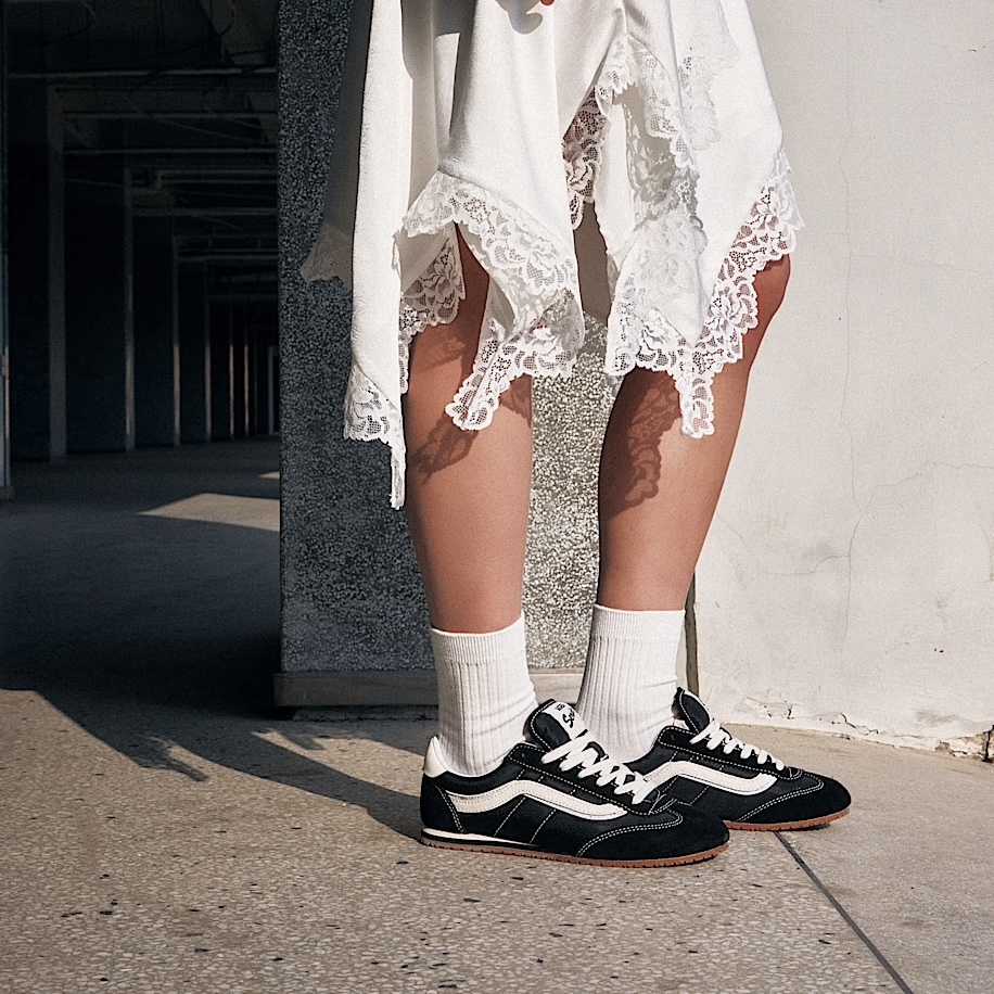 VANS SUPER LOWPRO 黑灰 麂皮 薄底鞋 男女款 中性 VN000D83BLA