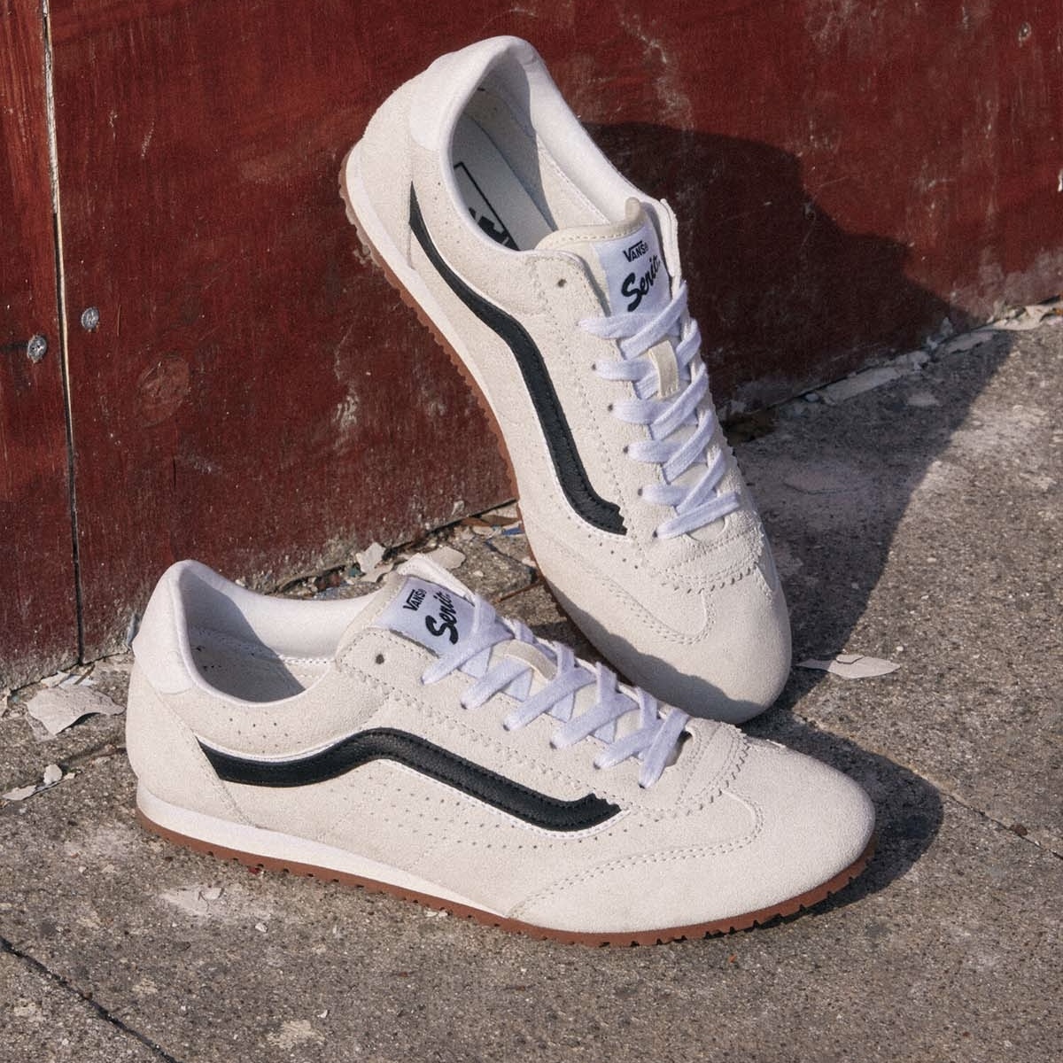 VANS SUPER LOWPRO 米白 黑線 薄底鞋 男女款 VN000D83CCZ