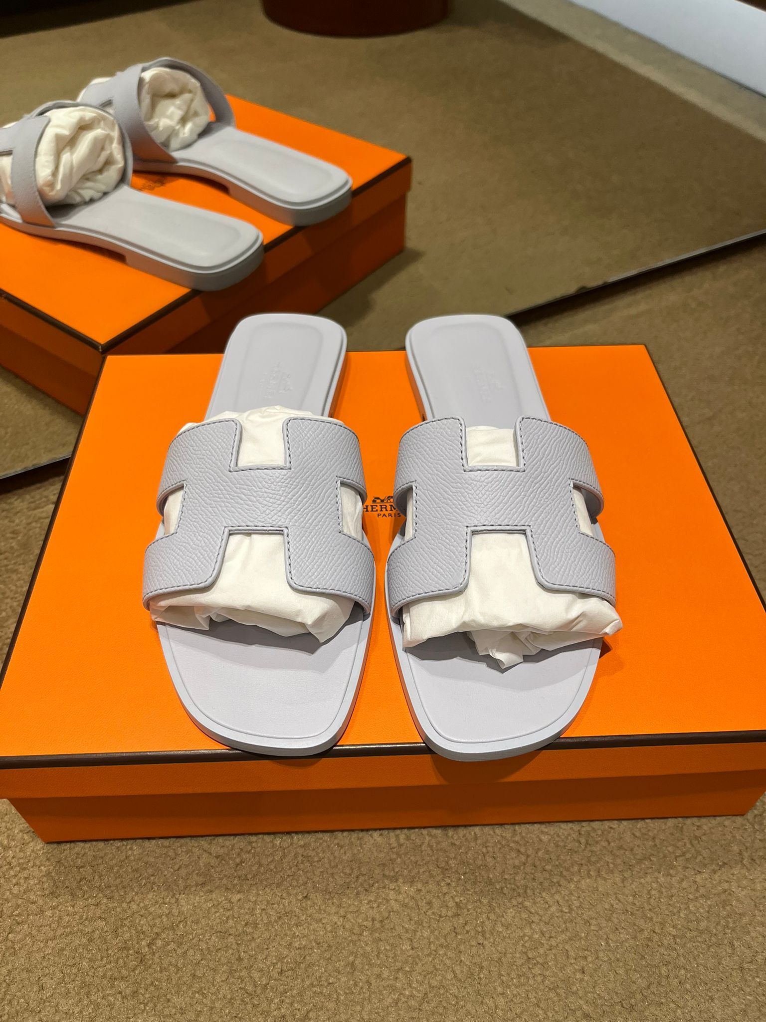 Oran sandal 8U bleu glacier epsom (可預訂鞋碼）