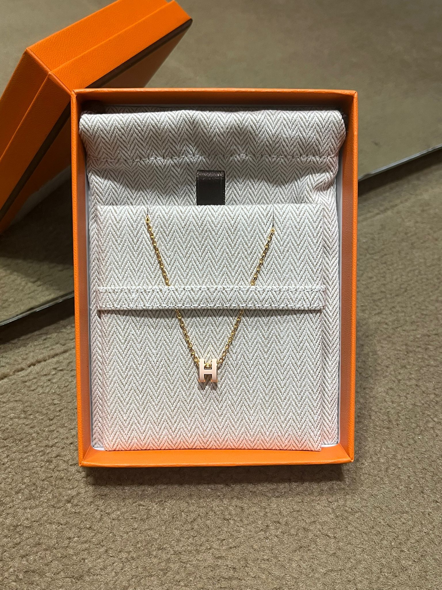 Mini pop H necklace rose eglantine CC