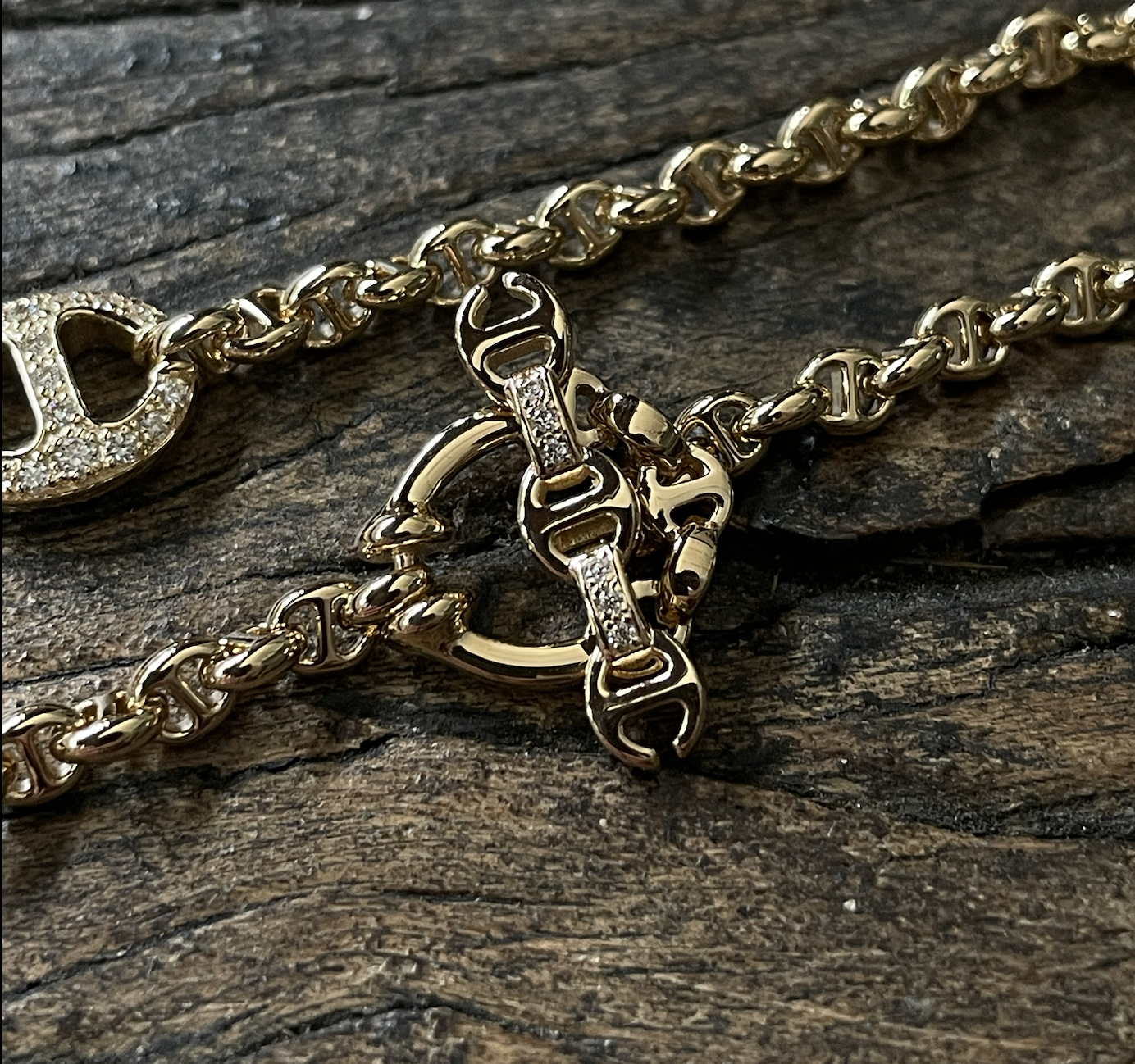 HSB HB223D MICRO CHAIN W/10MM DIAMOND STATION 18K YELLOW GOLD BRACELET