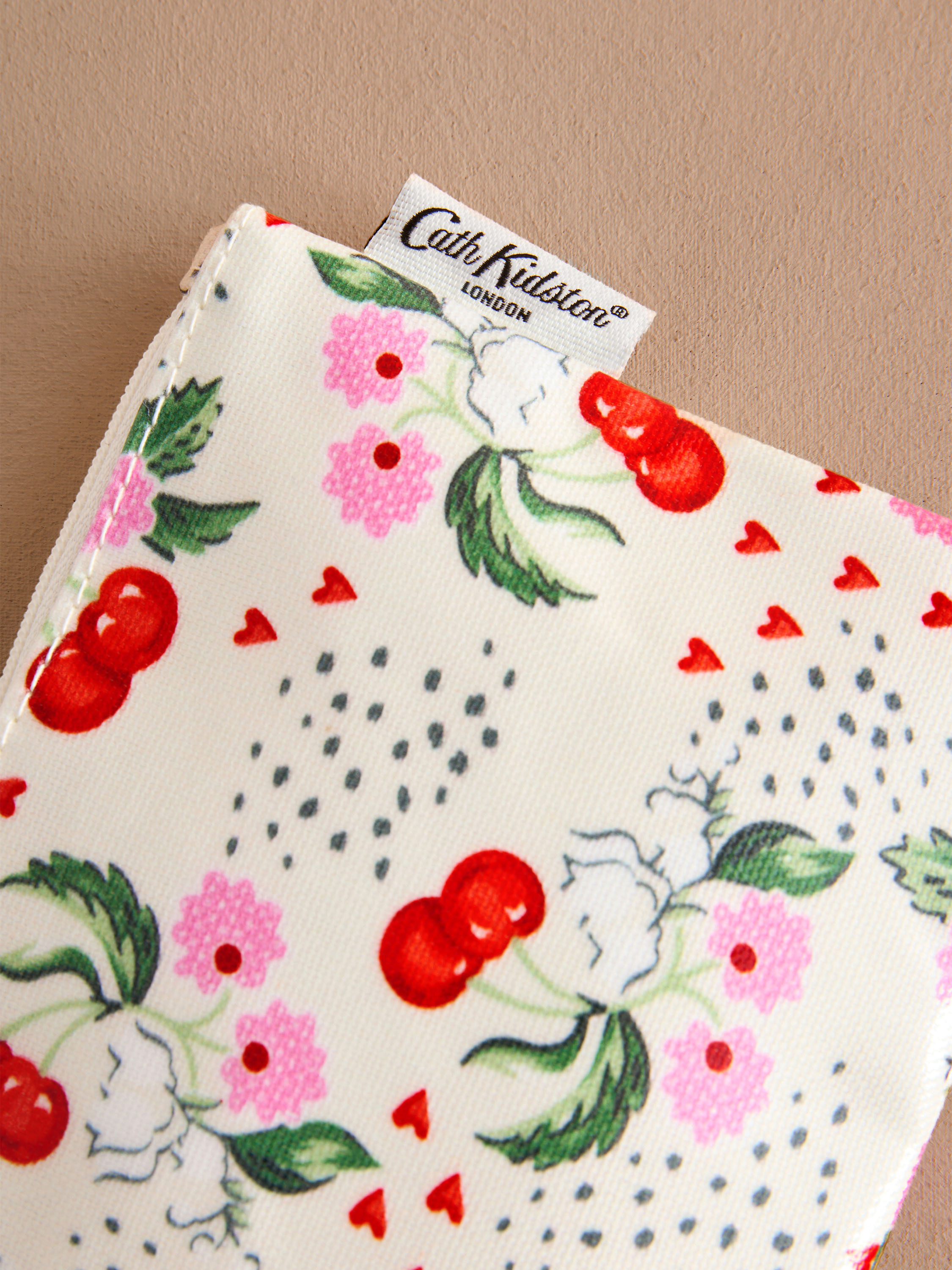 Cherry Bunches 拉鍊收納袋