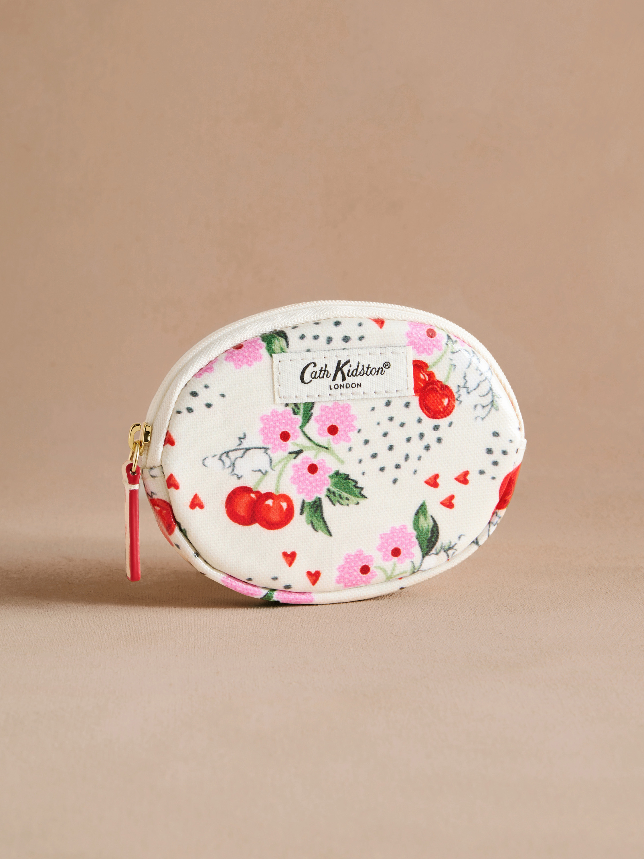 Cherry Bunches 蛋形拉鍊零錢包