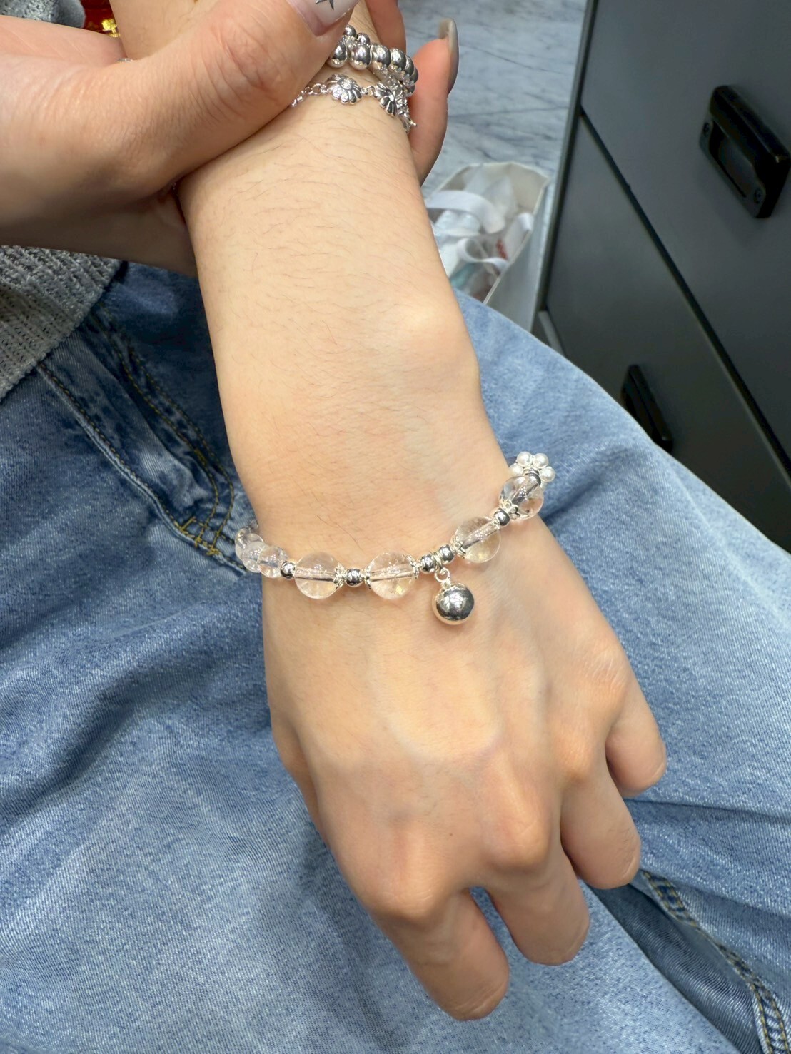 HM4352 925銀清透白水晶珍珠銀球吊墜彈性繩手鍊