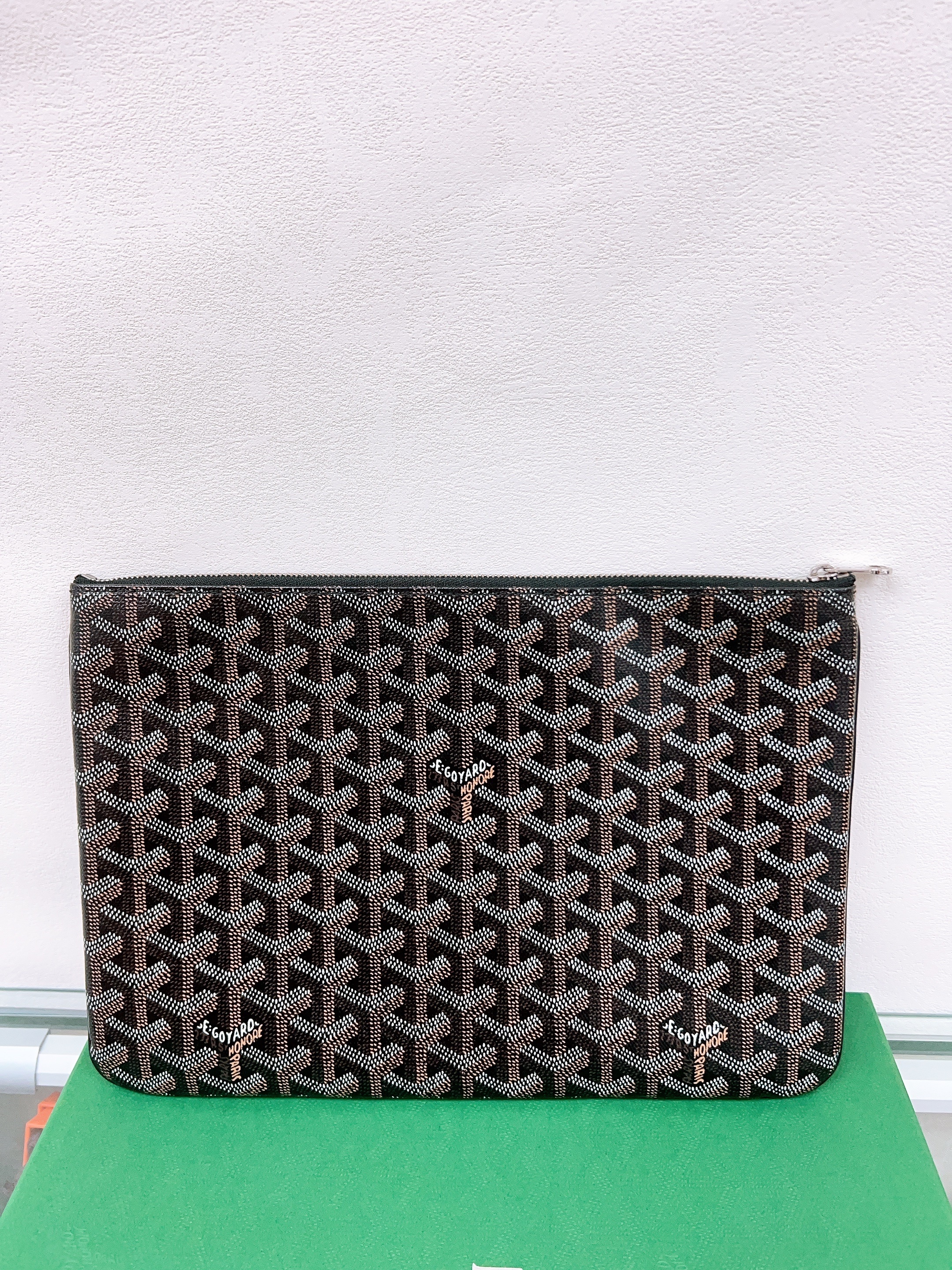 Goyard pouch / clutch black