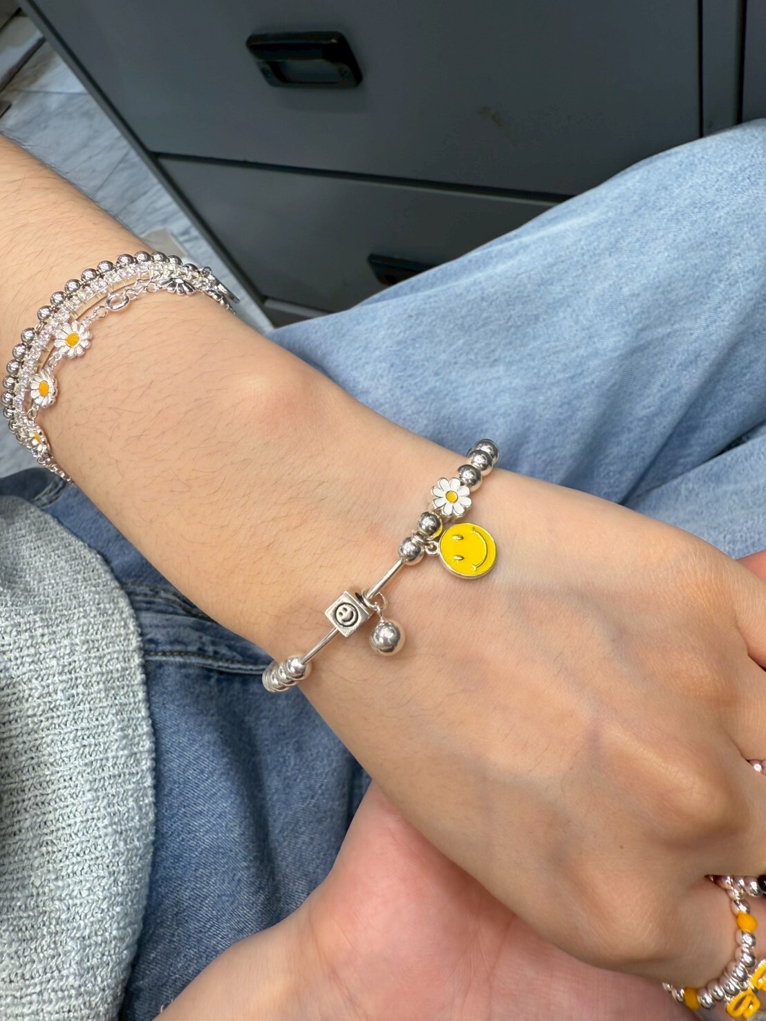 HM4384 銀珠珠笑臉拼雛菊手鏈