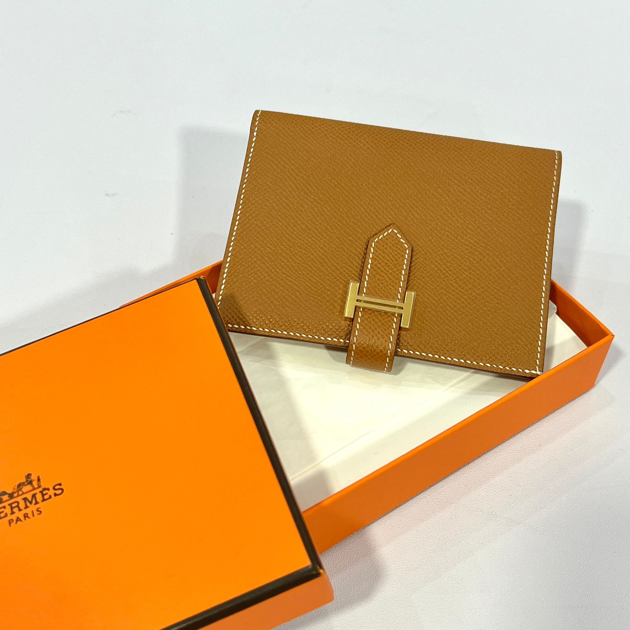 全新HERMES短銀包 U刻 金棕色EPSOM皮/金扣 BEARN COMPACT WALLET GOLD GHW H039790CC37 #BRAND NEW #香榭站正品