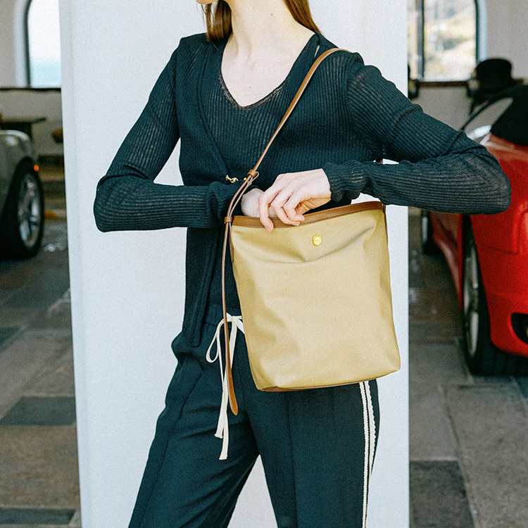 <韓國代購> LEMEME SAC CANELE NYLON