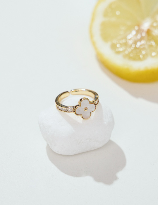 閃耀四葉草可調式戒指