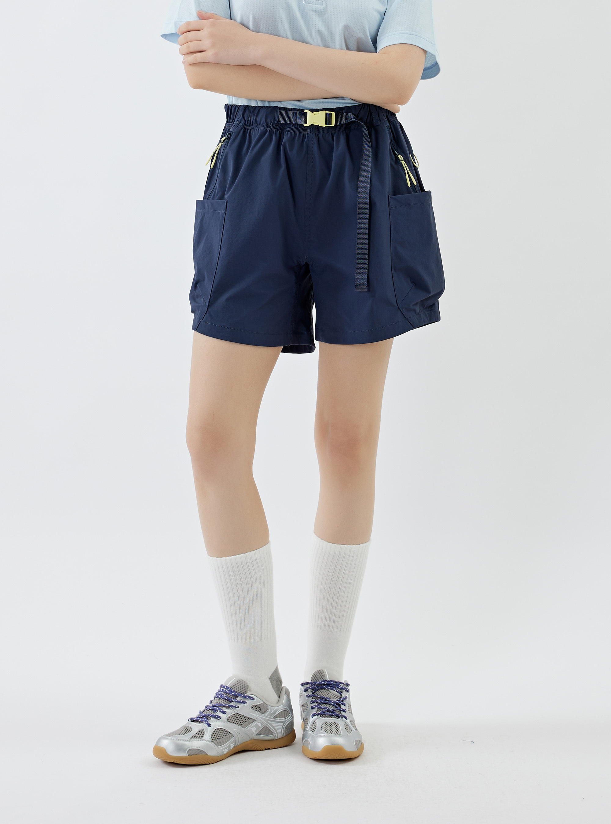 女款 防潑水速乾輕量短褲