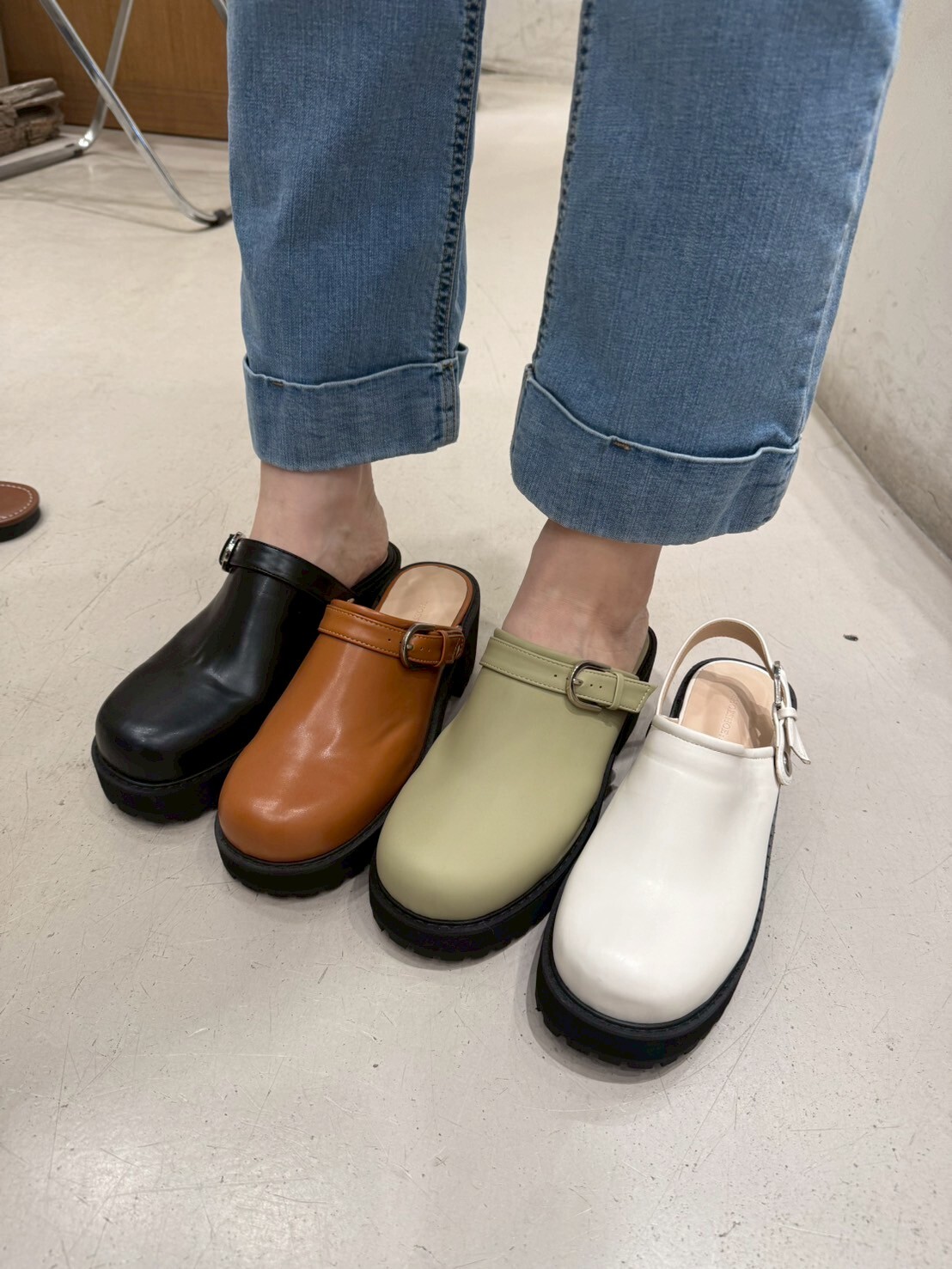 SH4311 厚低軟皮豆豆鞋 *足碼*