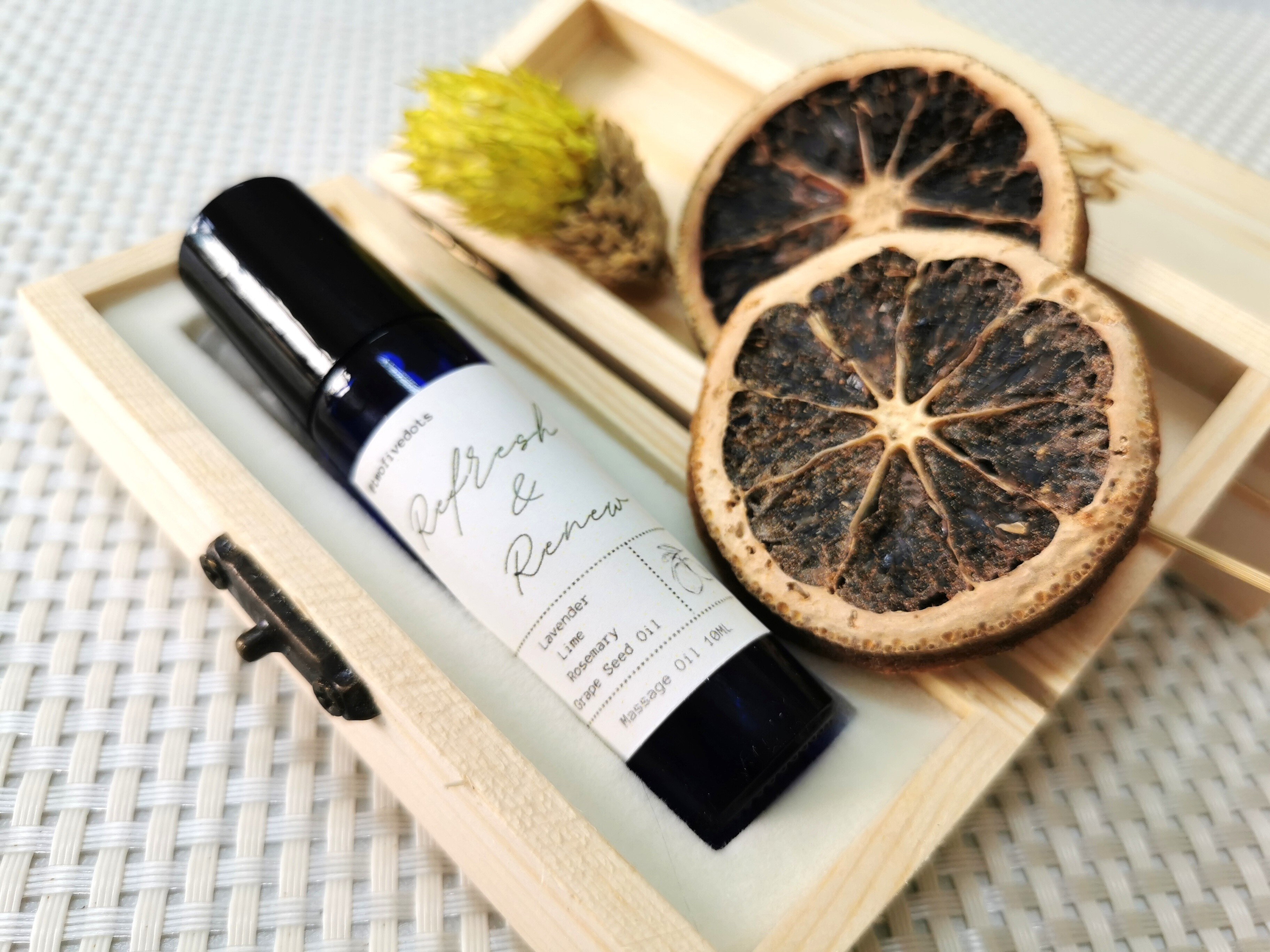 天然香薰舒緩按摩精油 - 原木禮盒