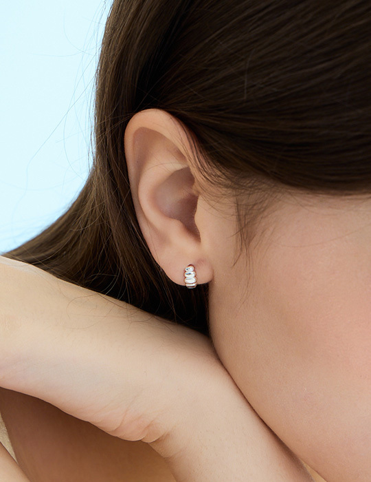 【925純銀】橢圓雲朵。針式耳環