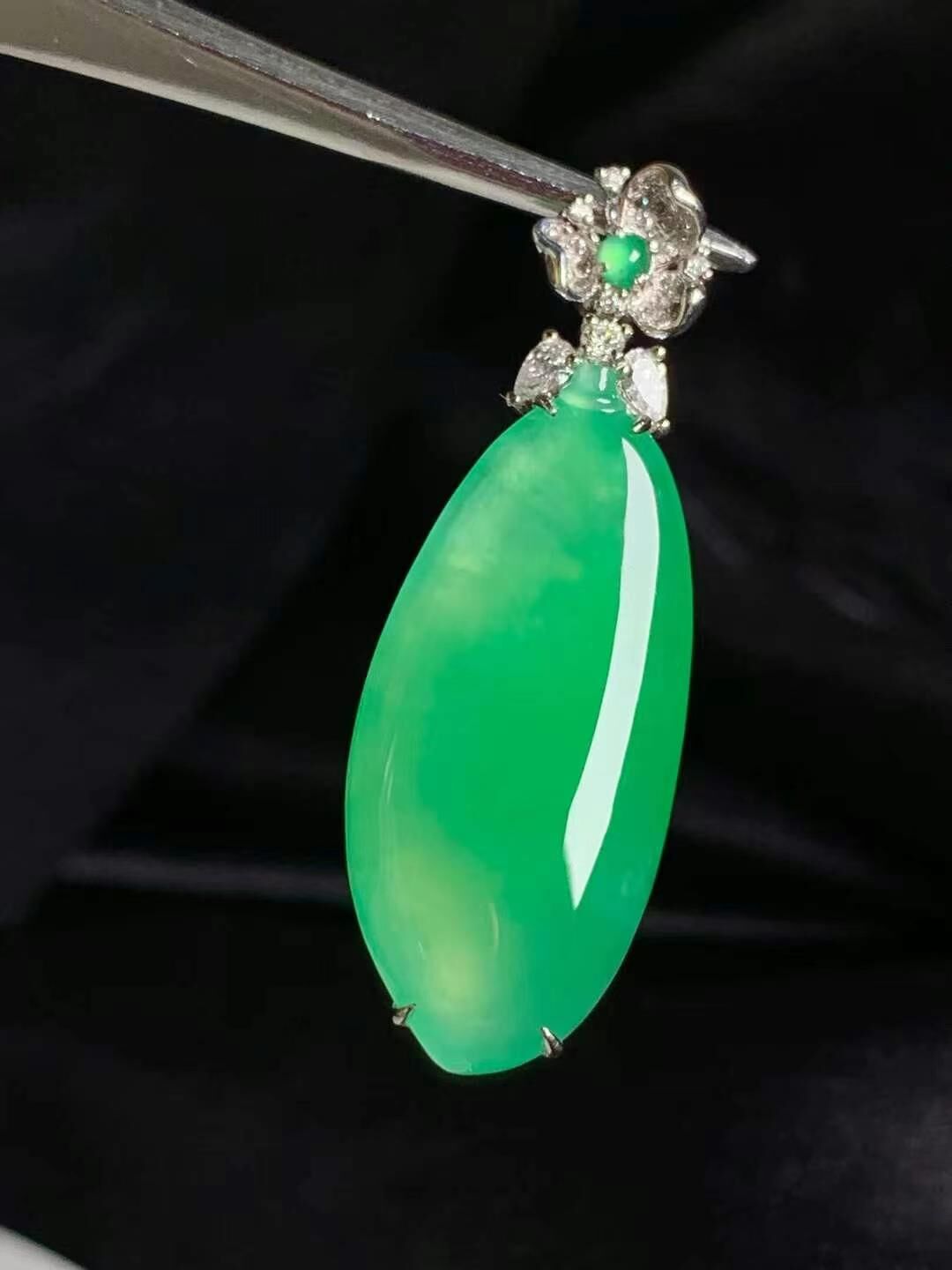 519366 翡翠福瓜吊墜