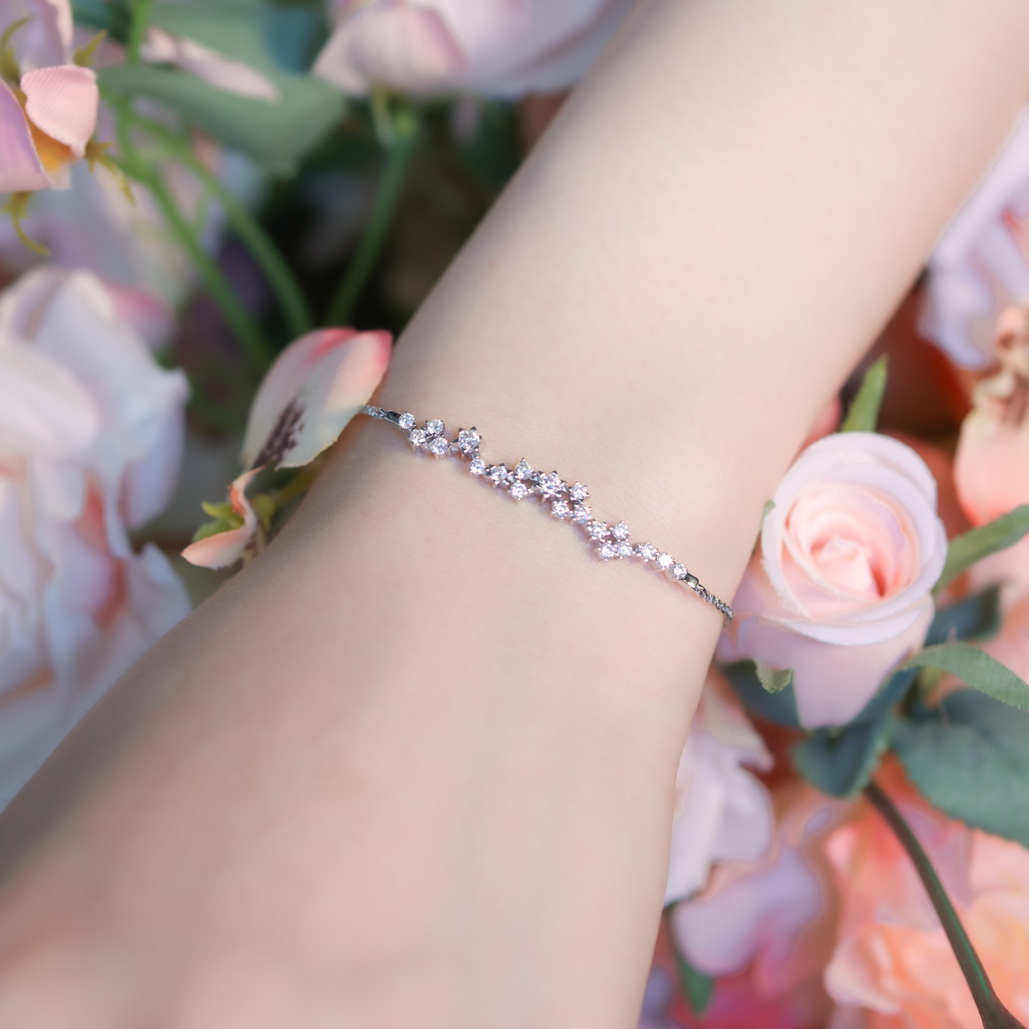 | 925純銀・ 厚鍍白金・ 厚鍍玫瑰金 ・莫桑石 | 幸福銀河手鏈(銀/玫瑰金） | BR1295 |