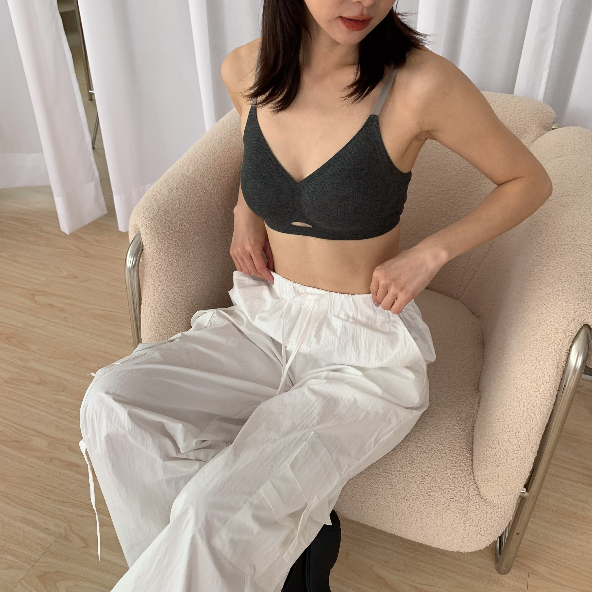 ISA_穿衣自由! 無鋼圈小心機鏤空設計內衣_53064