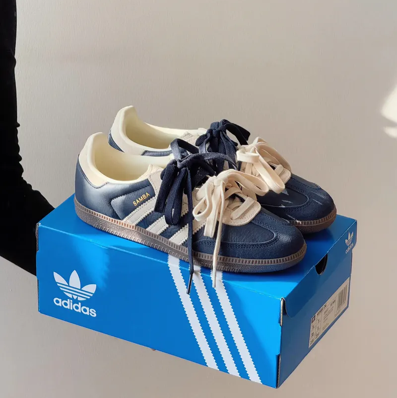 ADIDAS SAMBA OG 奶油深藍 麂皮皮革款 (6月新優惠!)