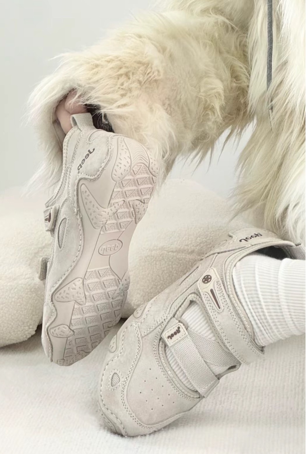 Jeep 厚底魔術貼瑪麗珍戶外鞋（女款｜淺灰）