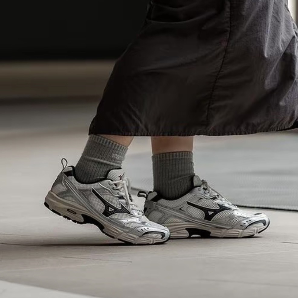 <快速出貨> MIZUNO 美津濃 SPORTSTYLE MXR OG  銀黑