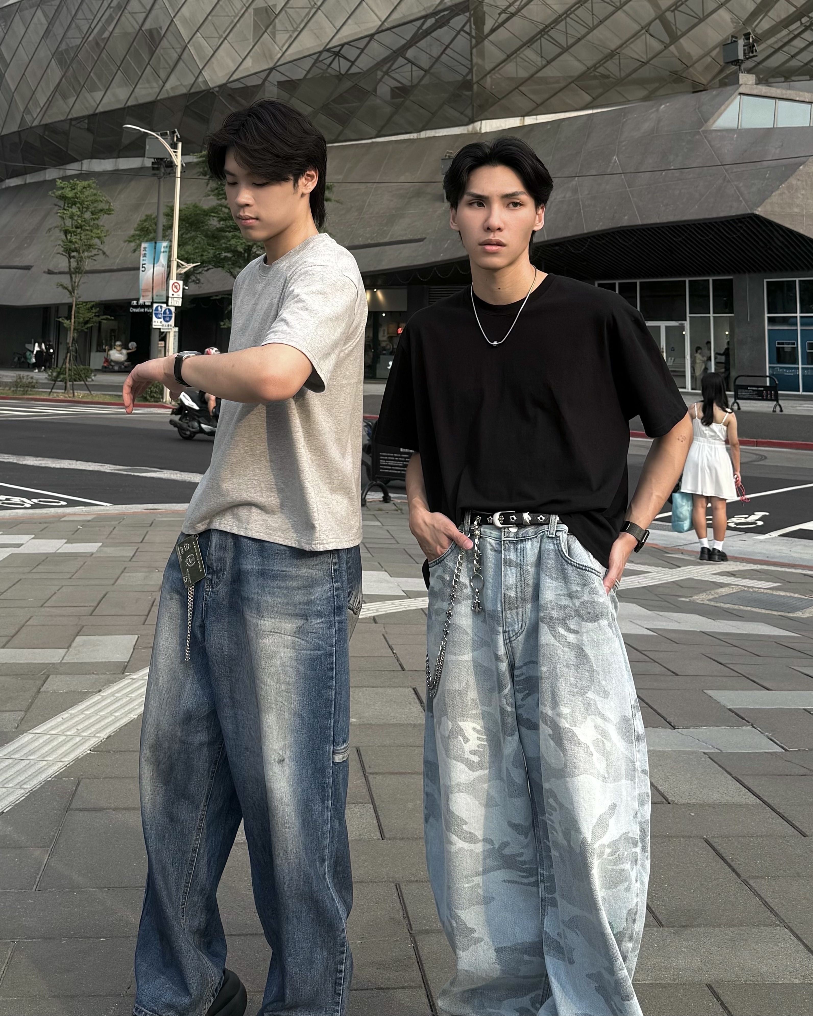 𝐇·𝐓·𝐒 韓國 BOXY 斷面基底 寬短版型 俐落 剪裁 素面 圓領 上衣 短袖